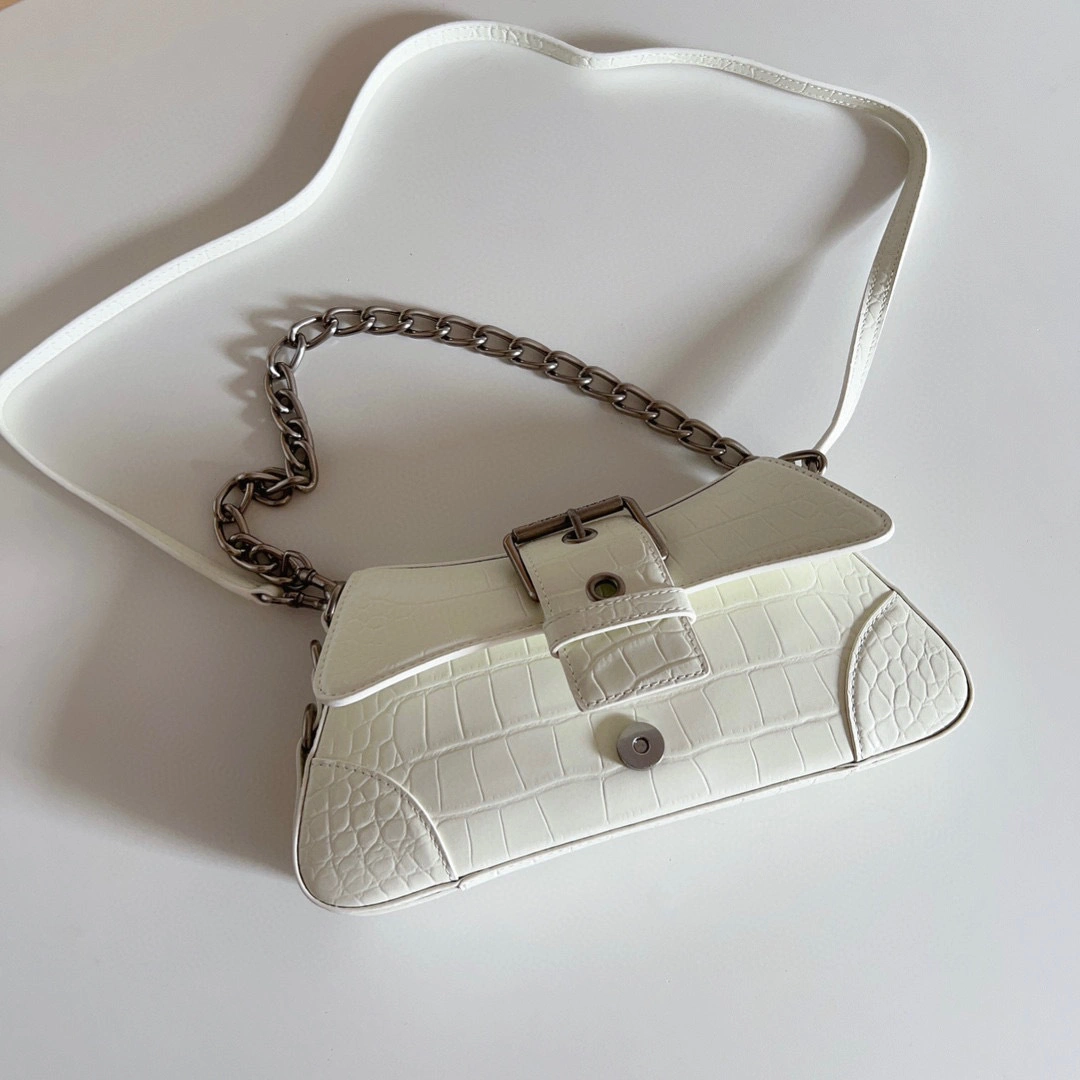 MOMO- high quality version 701141210C99001 Lindsay item：B-B000K0810C