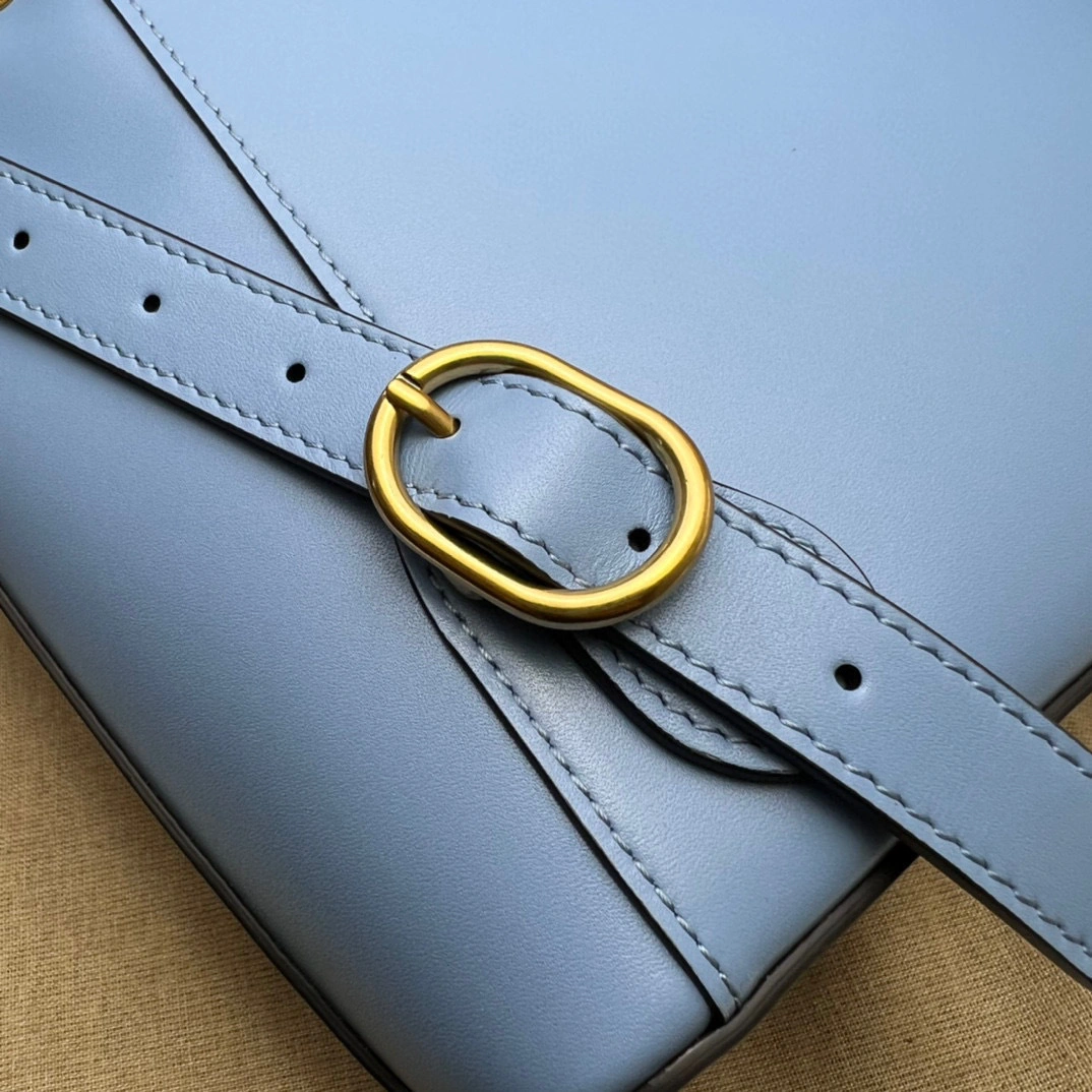 MOMO- high quality version 702101-UZY0T-4338 item：C-B063A1221C