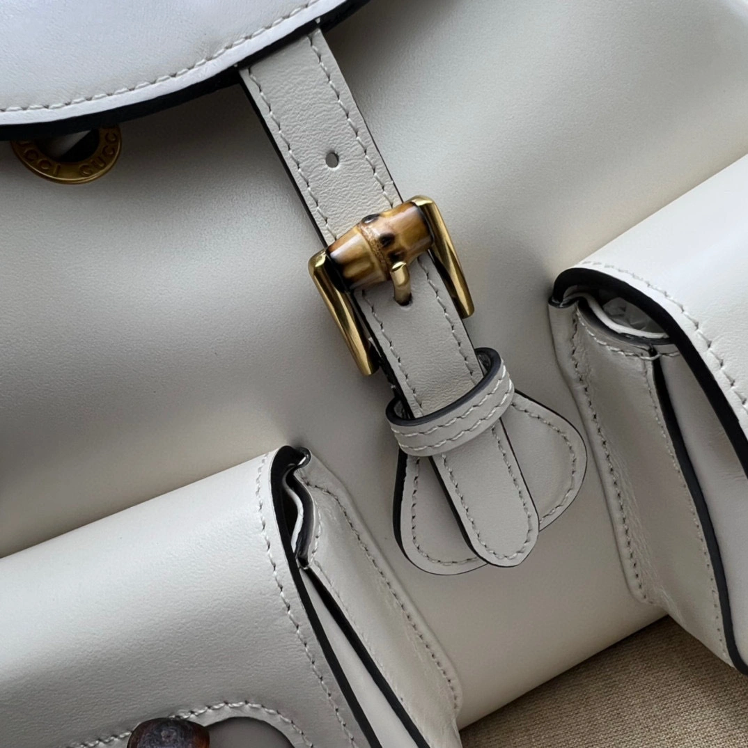 MOMO- high quality version 702101-UZY0T-9022 item：C-B063A1223C