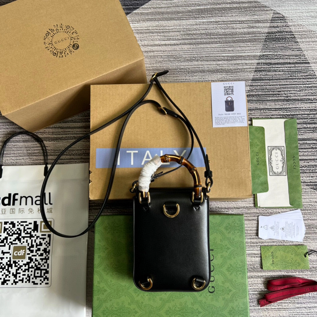 MOMO- high quality version 702106-UZY0T-1000 item：C-B000A1215C