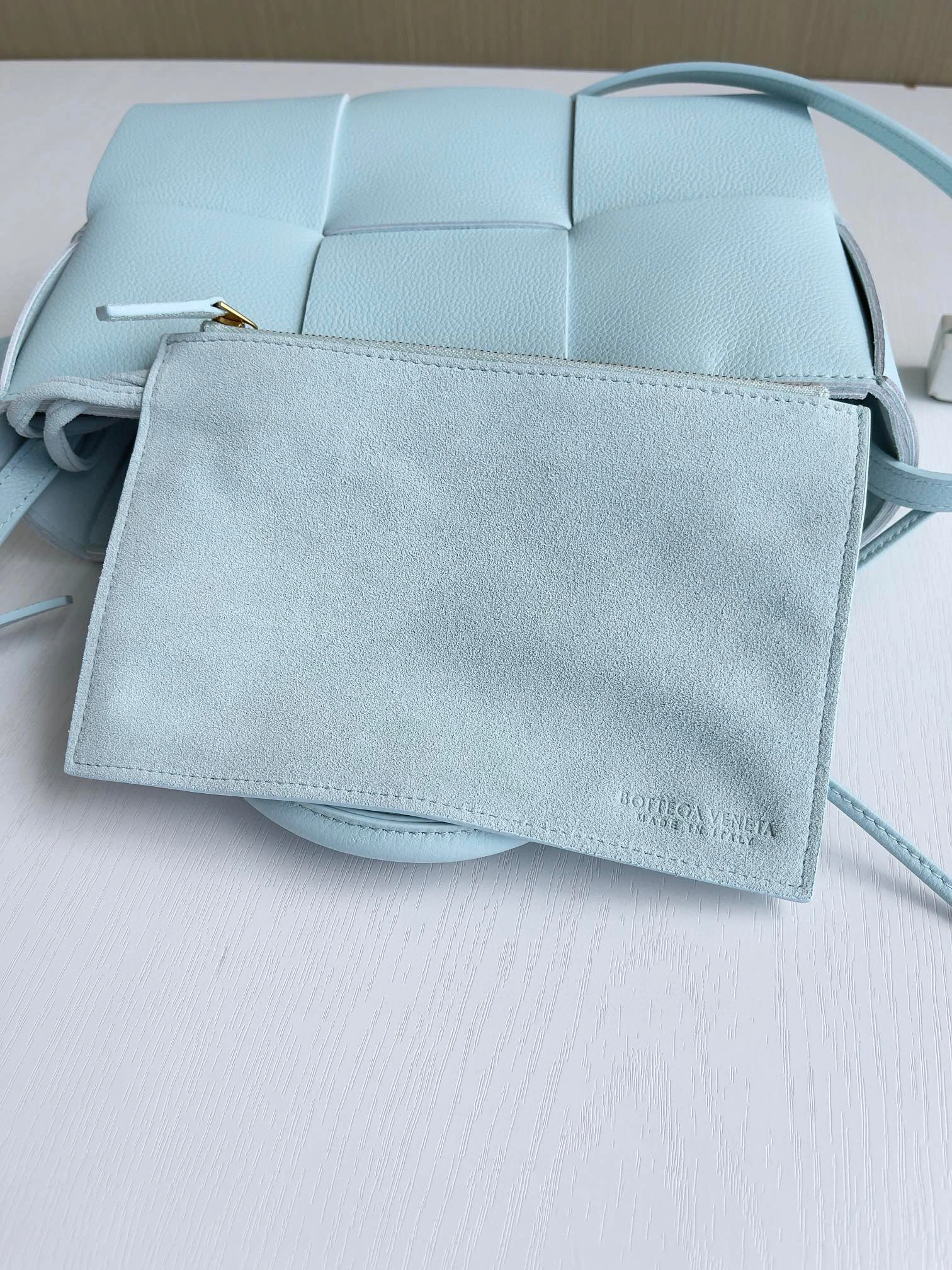 MOMO- high quality version 709337VCP113915 item：B-B563J1605C