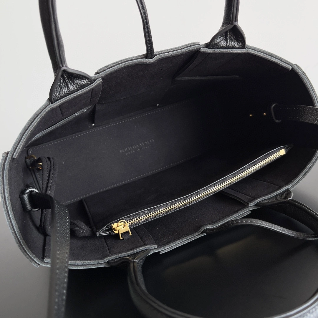 MOMO- high quality version 709337VCP118425 Tote item：B-B063J1601C