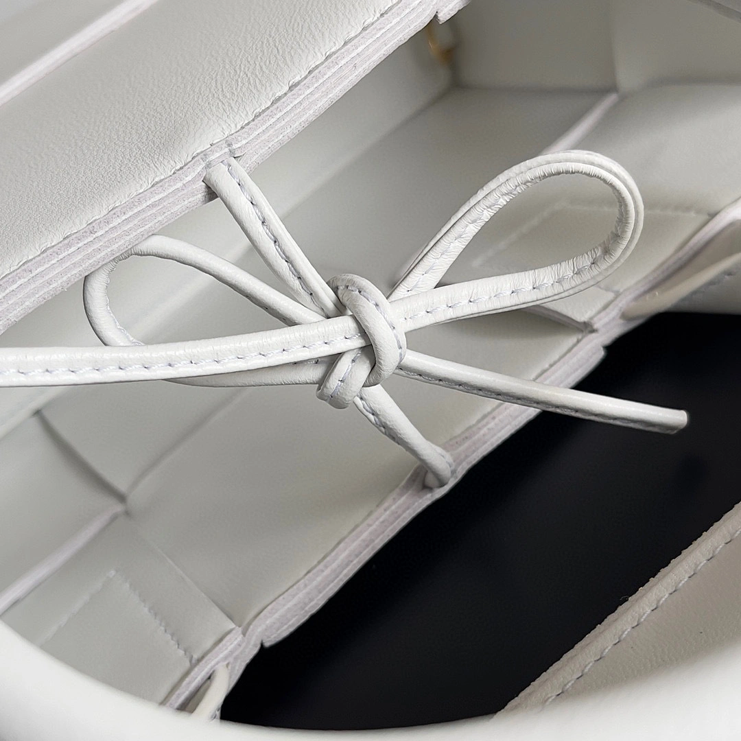 &MOMO- high quality version 709337VCQC29009 Tote item：B-B598J1603C