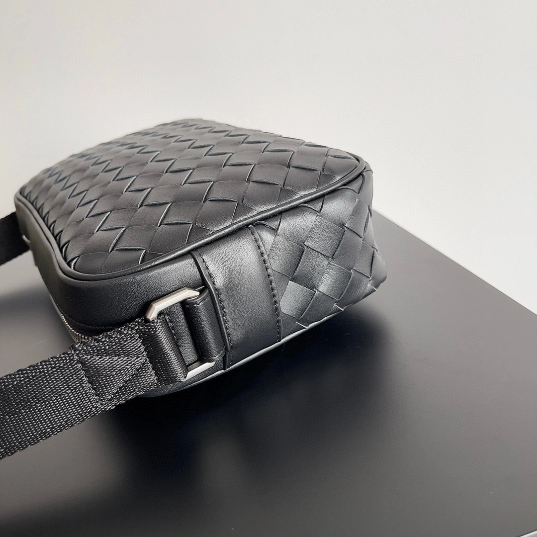 MOMO- high quality version 710048V0E528803 lntrecciato item：B-B063I2103C