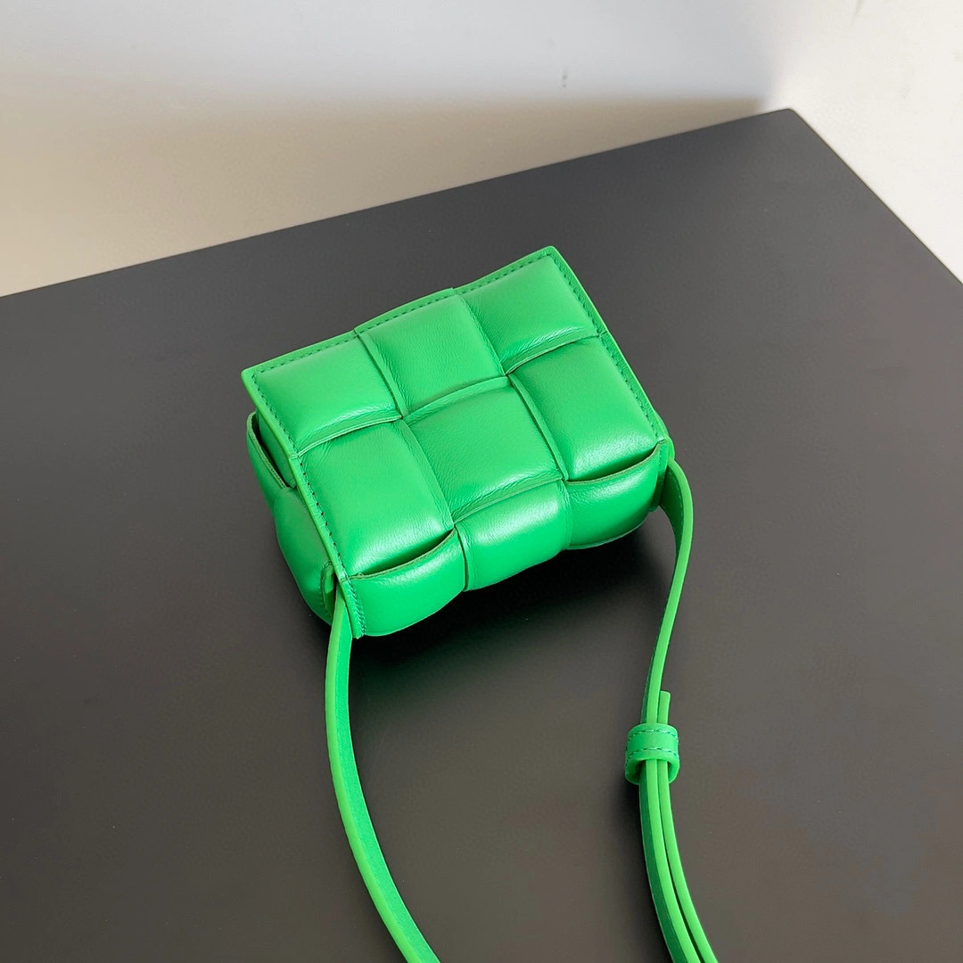 MOMO- high quality version 716648VCQR13724 padded mini cassette item：B-B063J2213C