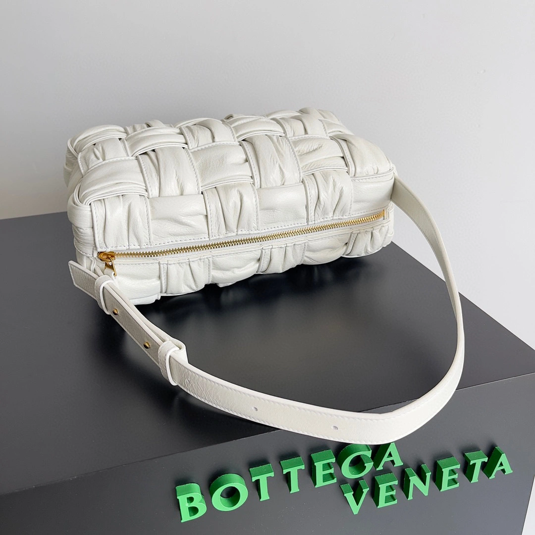 MOMO- high quality version 717090V2FY19092 item：B-B598J1623C