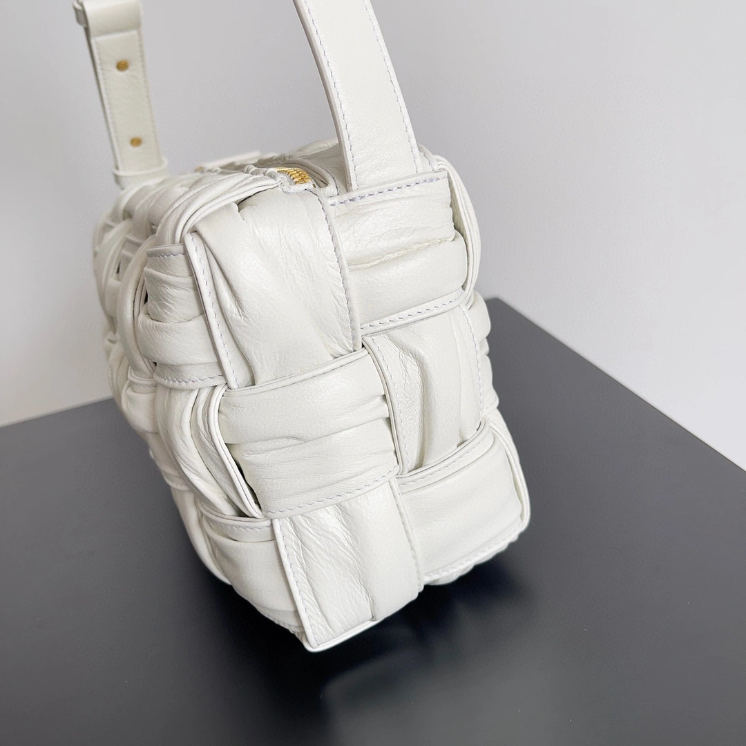 MOMO- high quality version 717090V2FY19092 item：B-B598J1623C