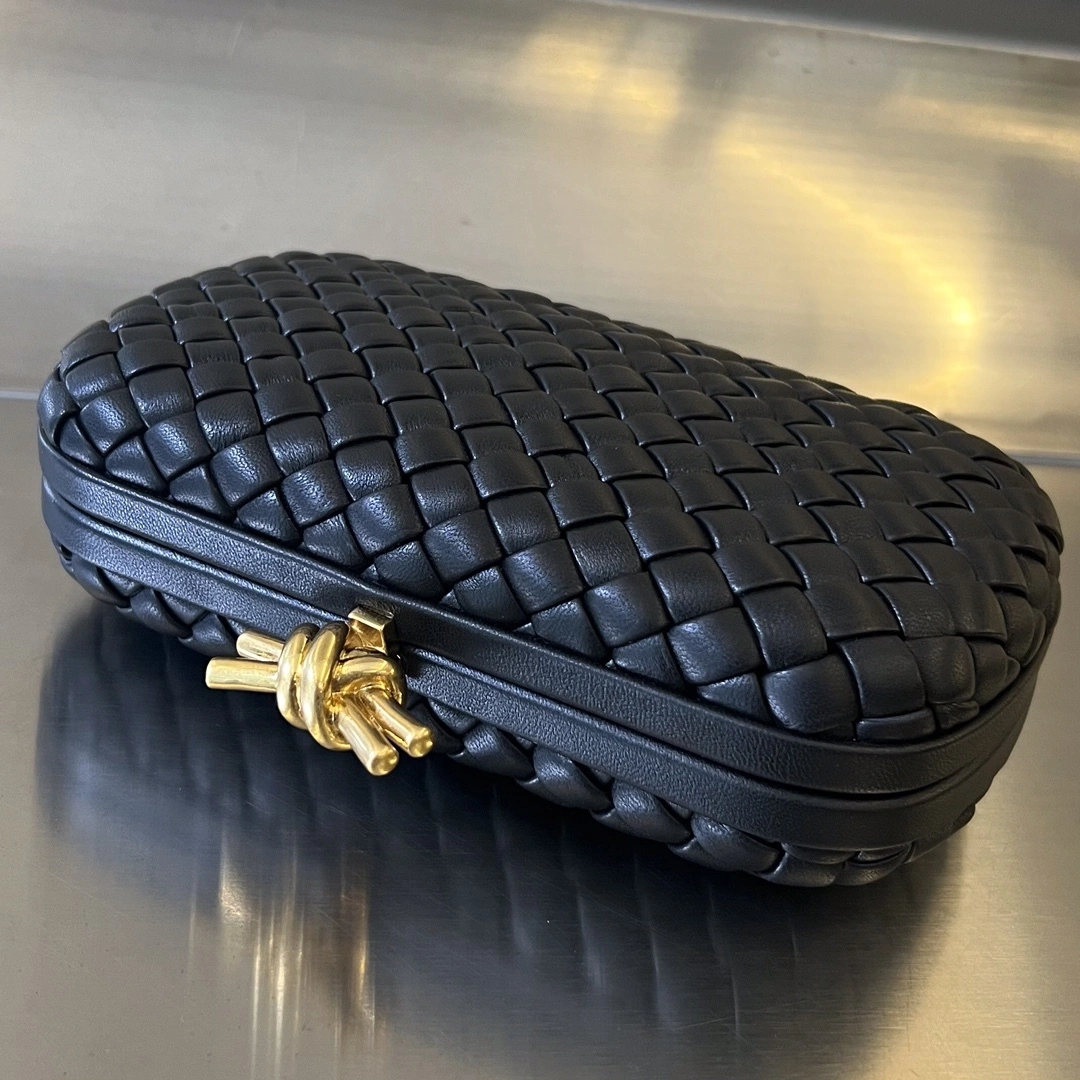 MOMO- high quality version 717622V01D11019 Knot item：C-B063C2201C