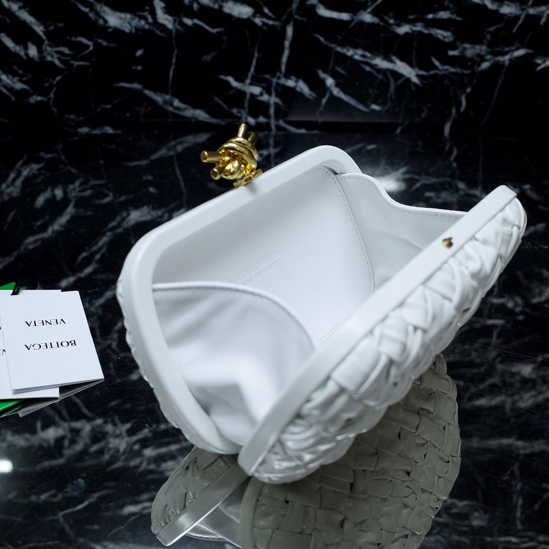 MOMO- high quality version 717622V2H419233 Knot item：C-B063C2120C