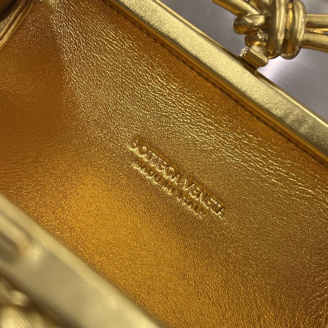MOMO- high quality version 717622V2OG18922 Knot item：C-B063C2202C