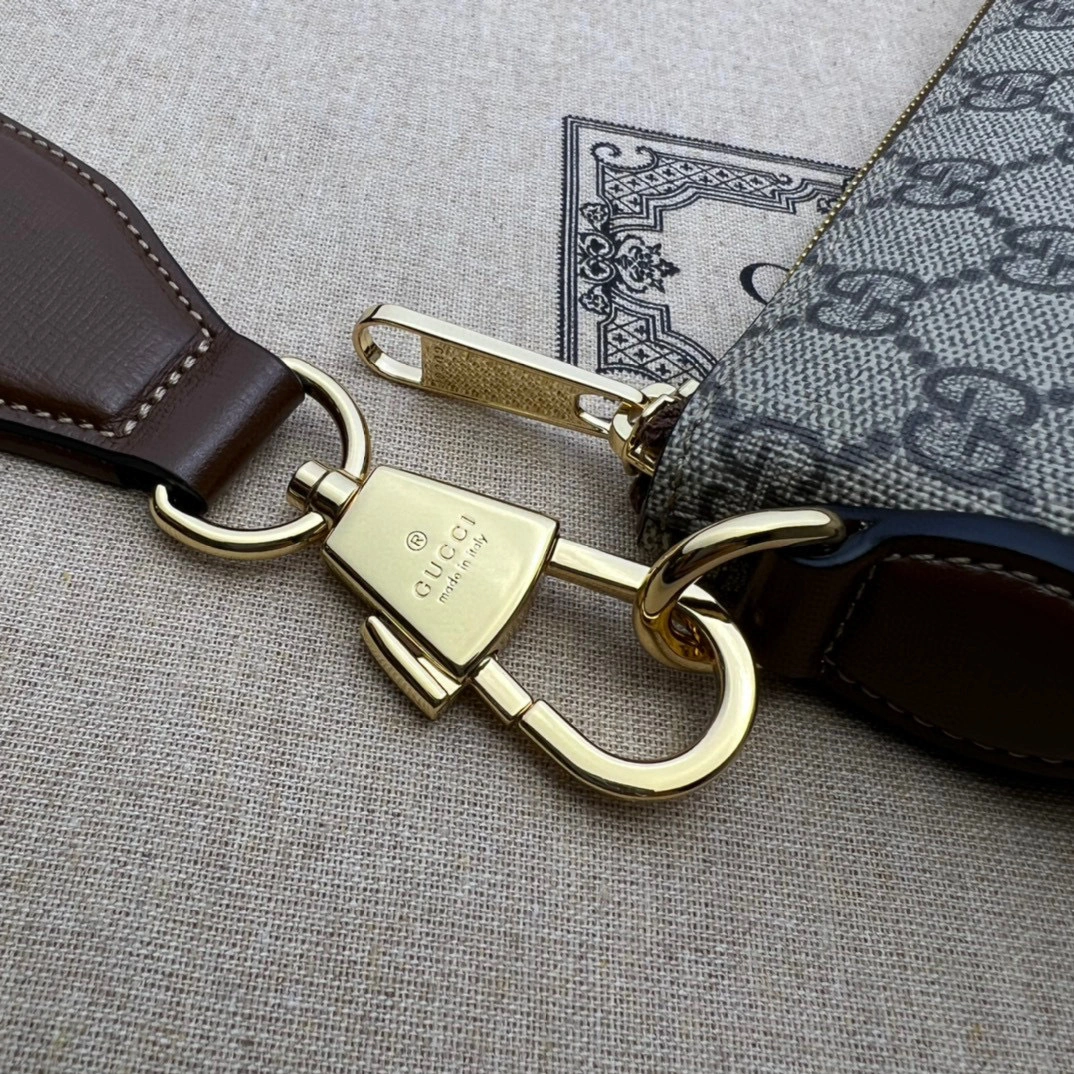 MOMO- high quality version 723306-92THG-8563 item：B-B063K0701C