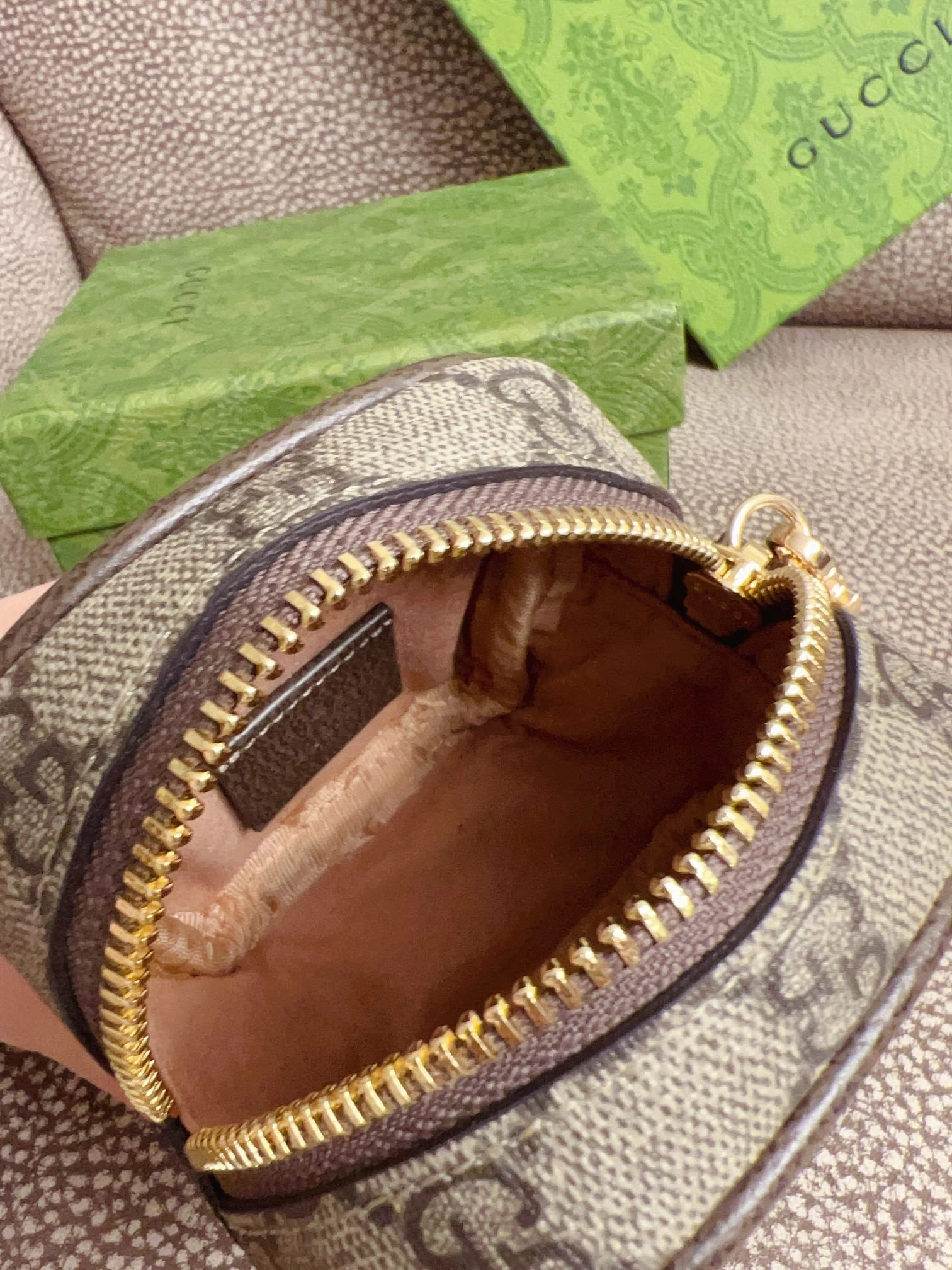 MOMO- high quality version 726252-UIQAG-9870 mini item：C-B000C1914C