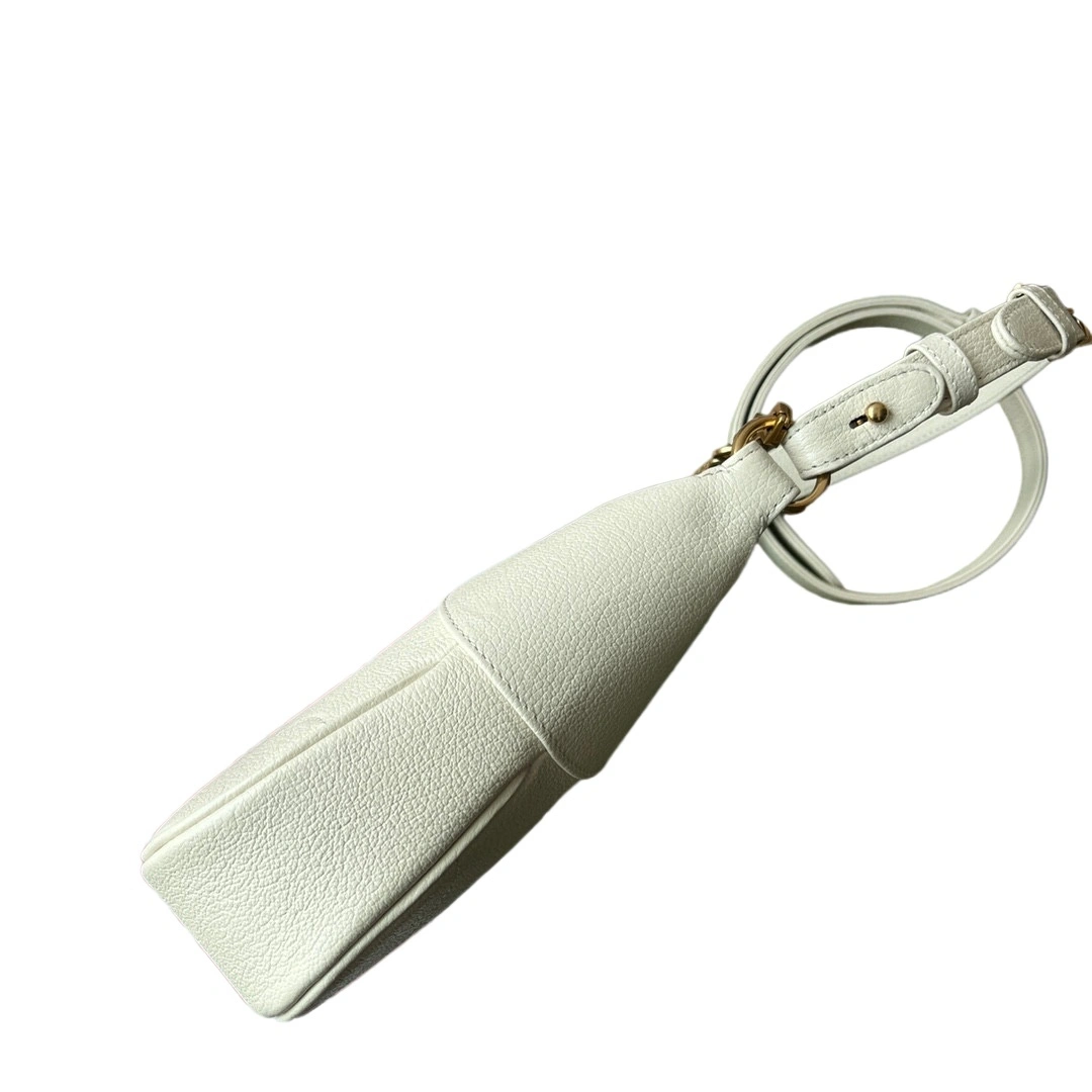 MOMO- high quality version 731817-AABE9-9022 item：C-B000C0410C