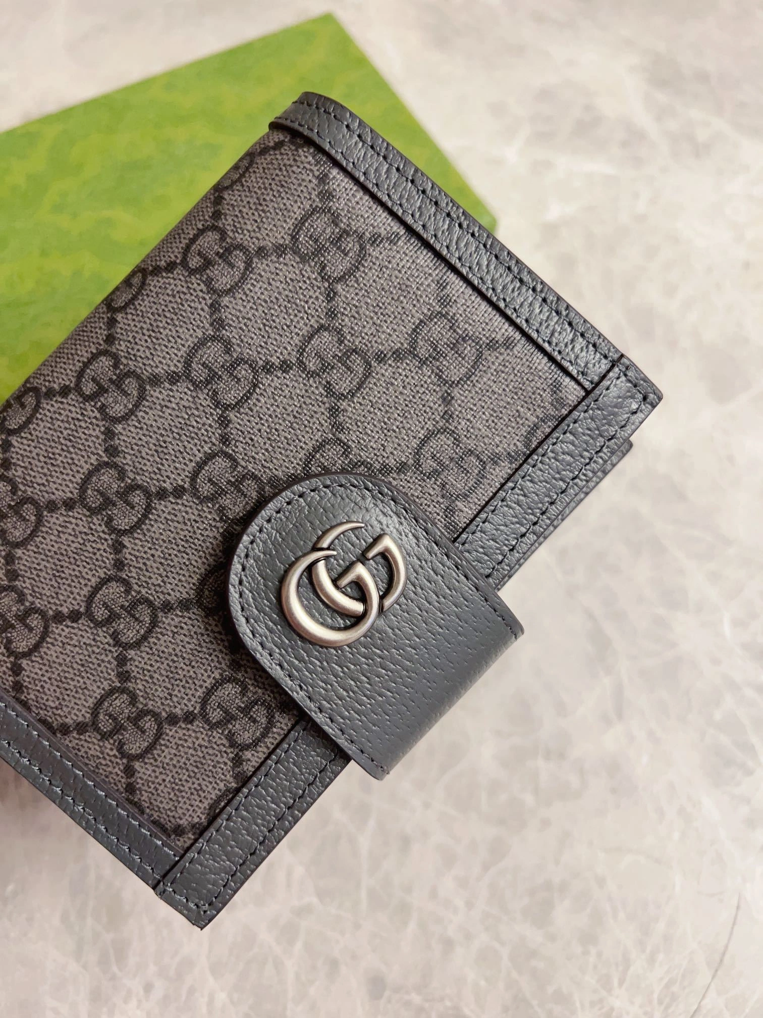 MOMO- high quality version 732755-UULBN-1244 phidia item：C-B000C2306C