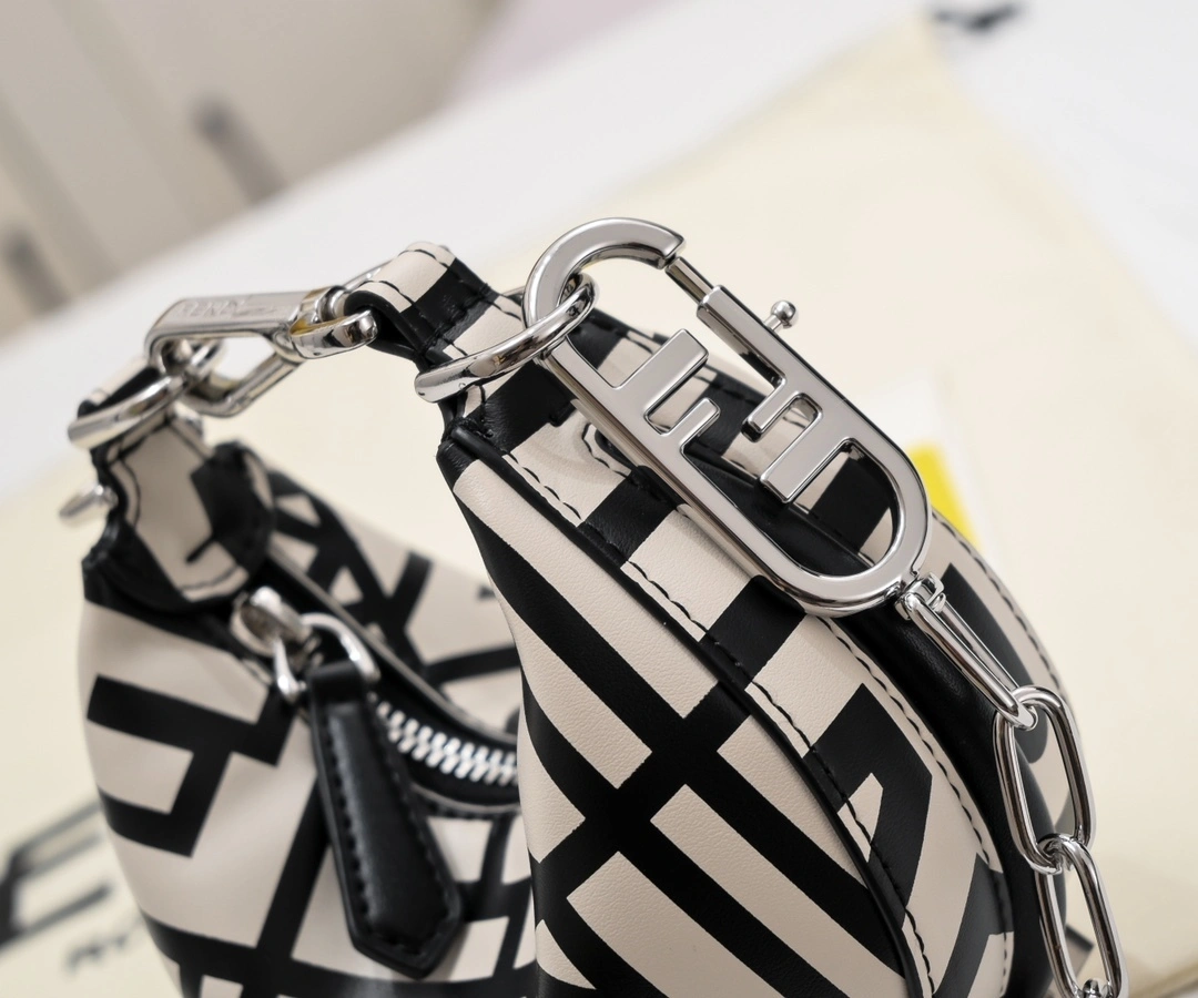 MOMO- high quality version 7AS089-AMWV-F1C6C item：C-B000C2711C