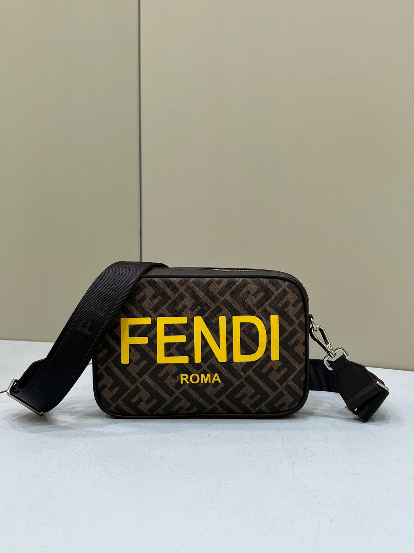 MOMO- high quality version 7M0286-AJJ4-F1HR8 item：B-B000I2404C