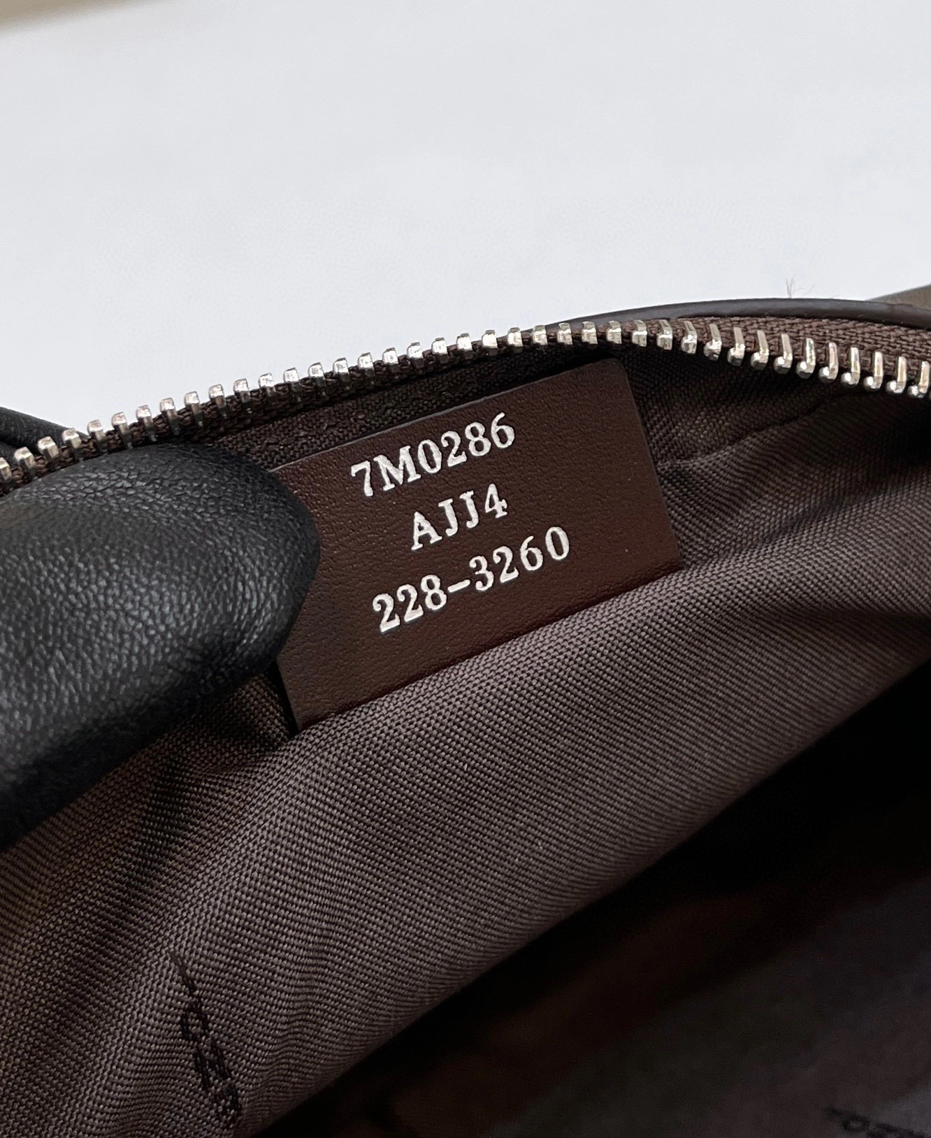 MOMO- high quality version 7M0286-AJJ4-F1HR8 item：B-B000I2404C