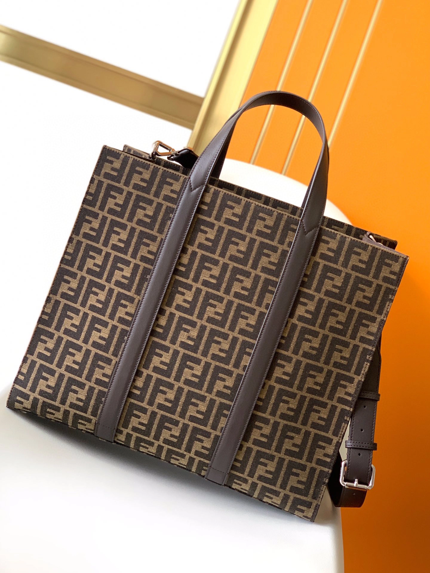 MOMO- high quality version 7VA390-AG0M-F19KW item：B-B063I1616C
