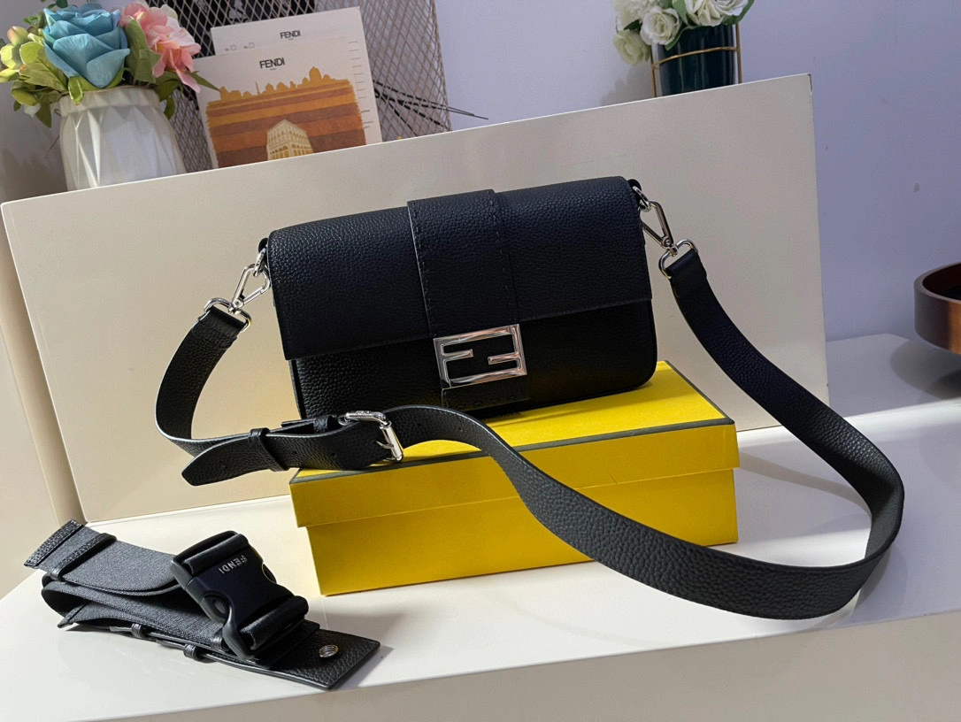 &MOMO- high quality version 7VA472SFRF0GXN Baguette item：B-B063L0802C