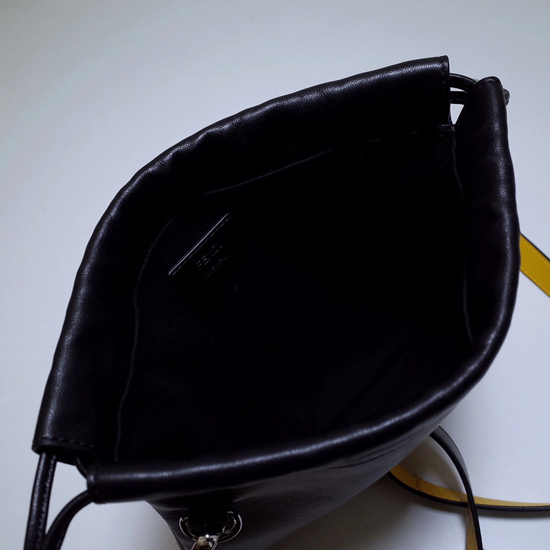 MOMO- high quality version 7VA510ADM9F0R2A item：B-B000H0304C