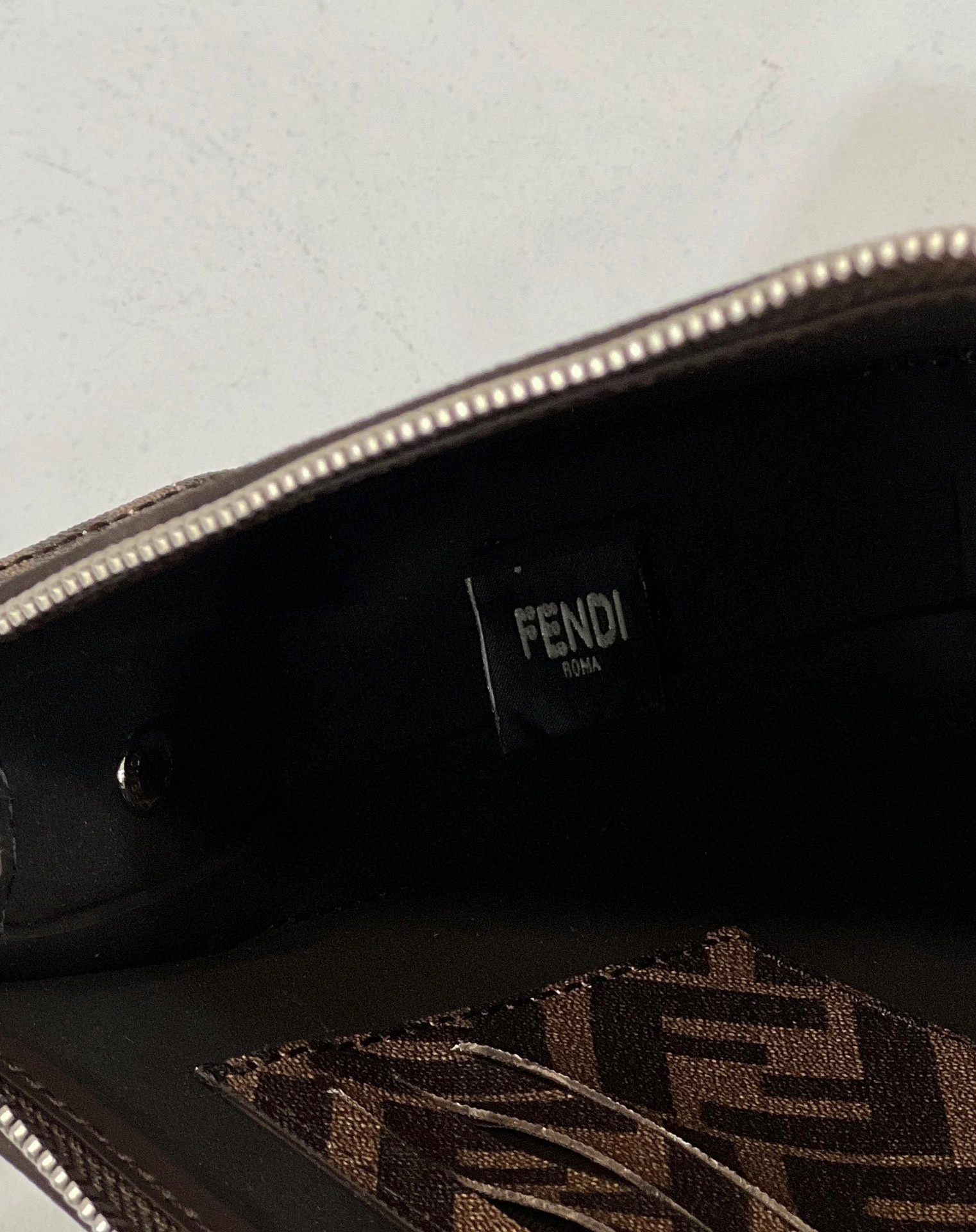 MOMO- high quality version 7VA564-AJJ4-F1HR8 item：B-B000I2402C
