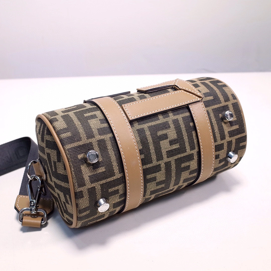 MOMO- high quality version 7VA570A9ZLF1HRM item：B-B000H1408C