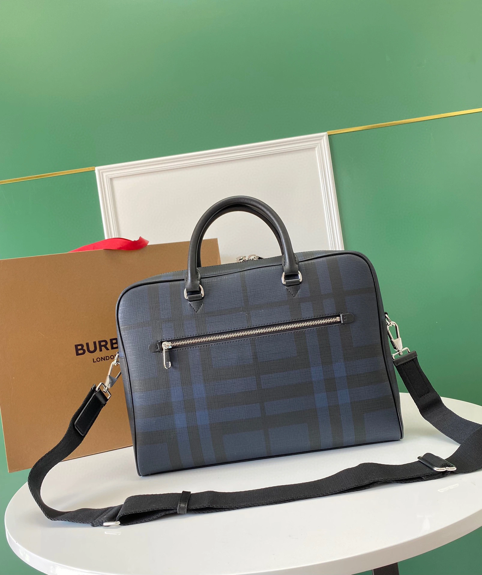 MOMO- high quality version 8005159 London item：C-B000A1203C