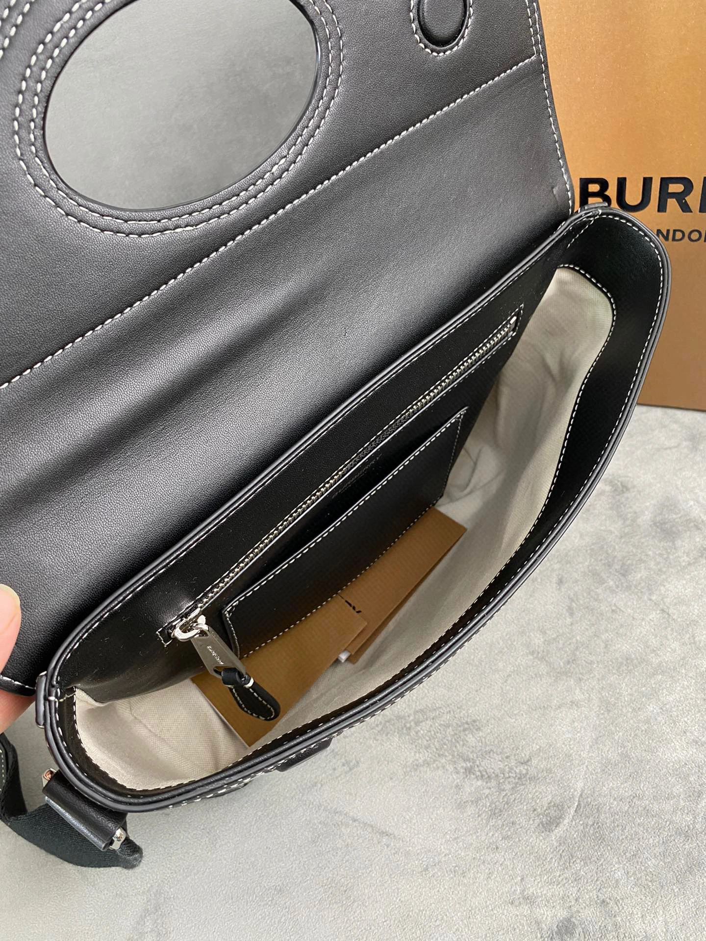 MOMO- high quality version 80416681 item：B-B278I1617C