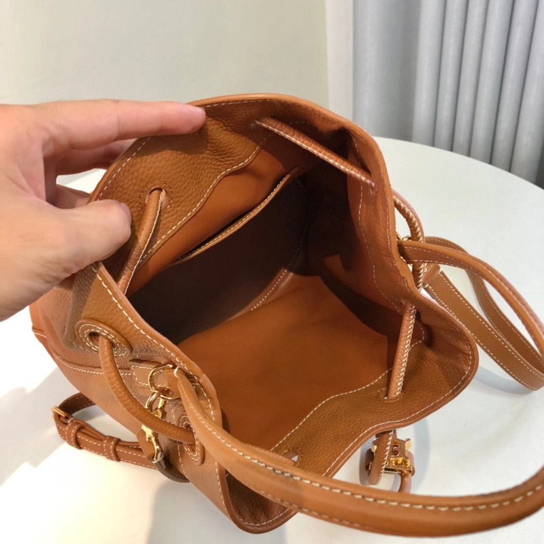 MOMO- high quality version 80556921 item：B-B247H2520C