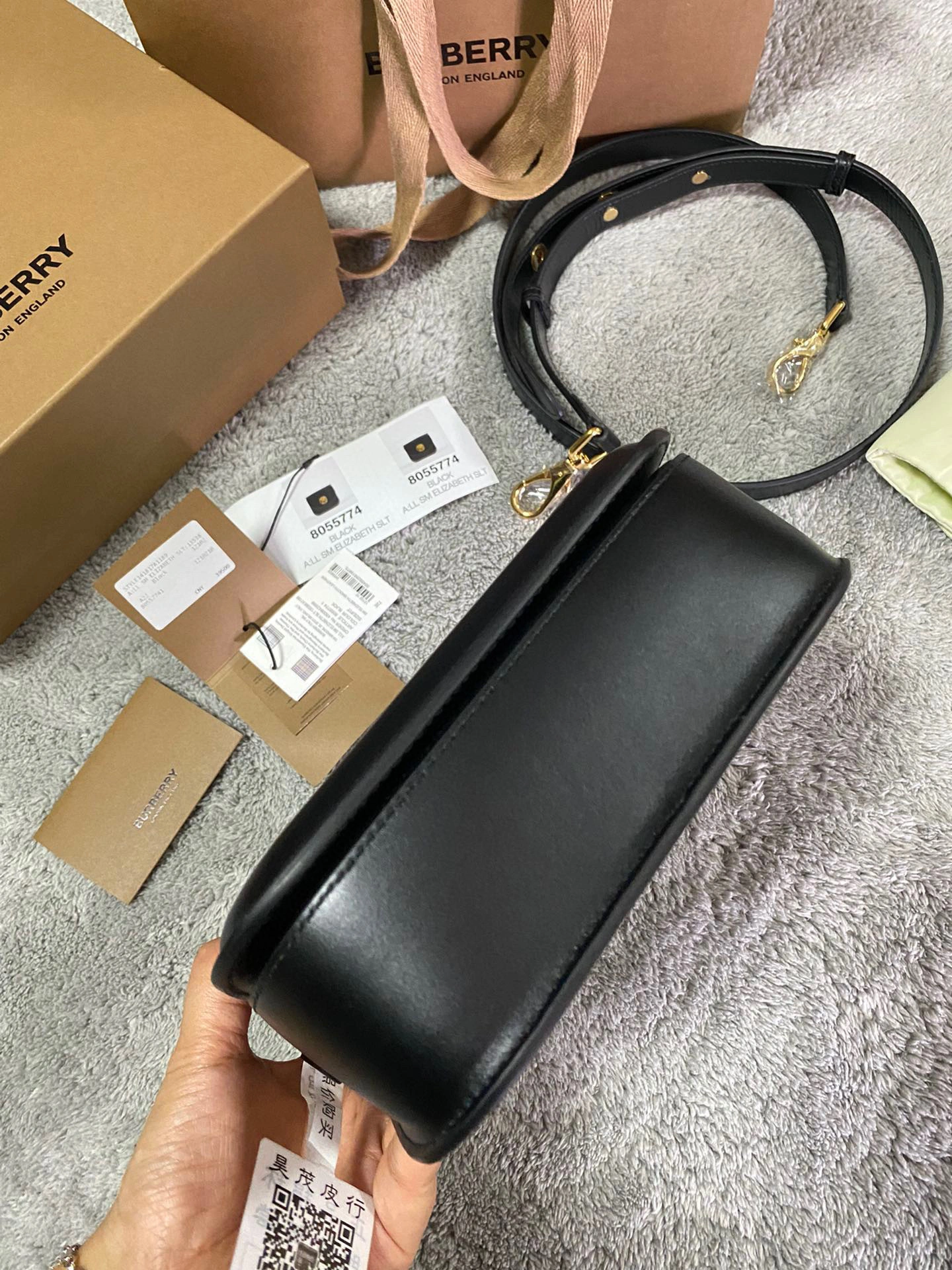 MOMO- high quality version 80557741 item：B-B000H0602C