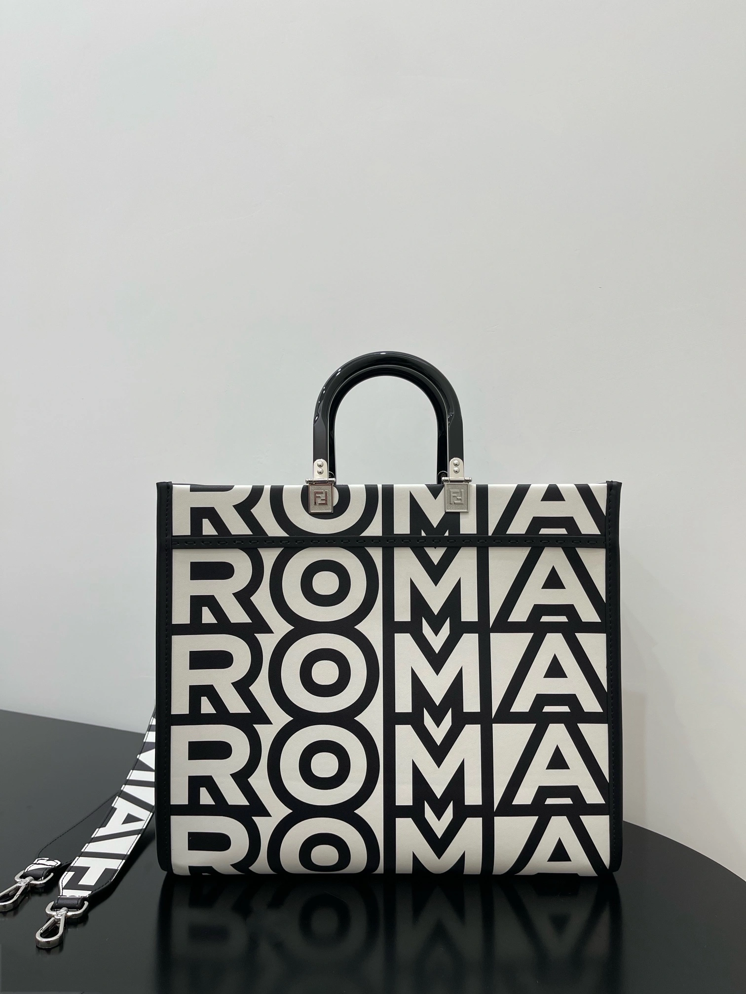 MOMO- high quality version 8BH386-AMWK-F1C6C item：C-B000C2715C
