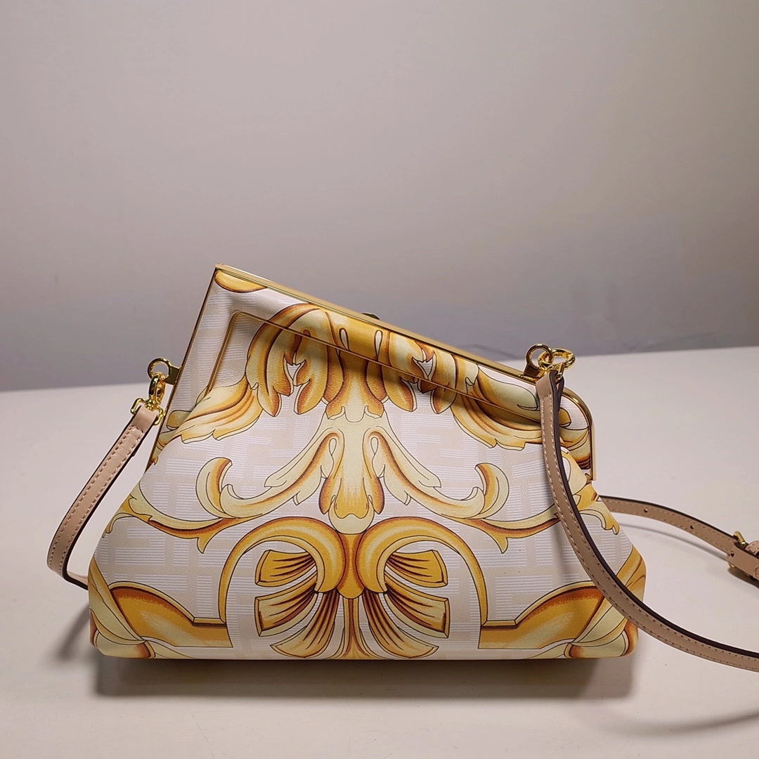MOMO- high quality version 8BP129-AJQC-F1EGP First item：C-B063B0920C