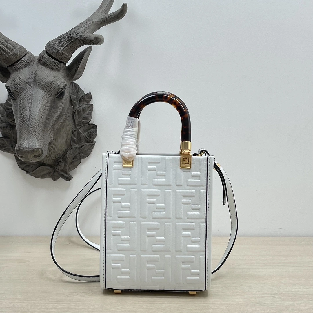 MOMO- high quality version 8BS051-AMCI-F0QVL Tote item：C-B564C2720C