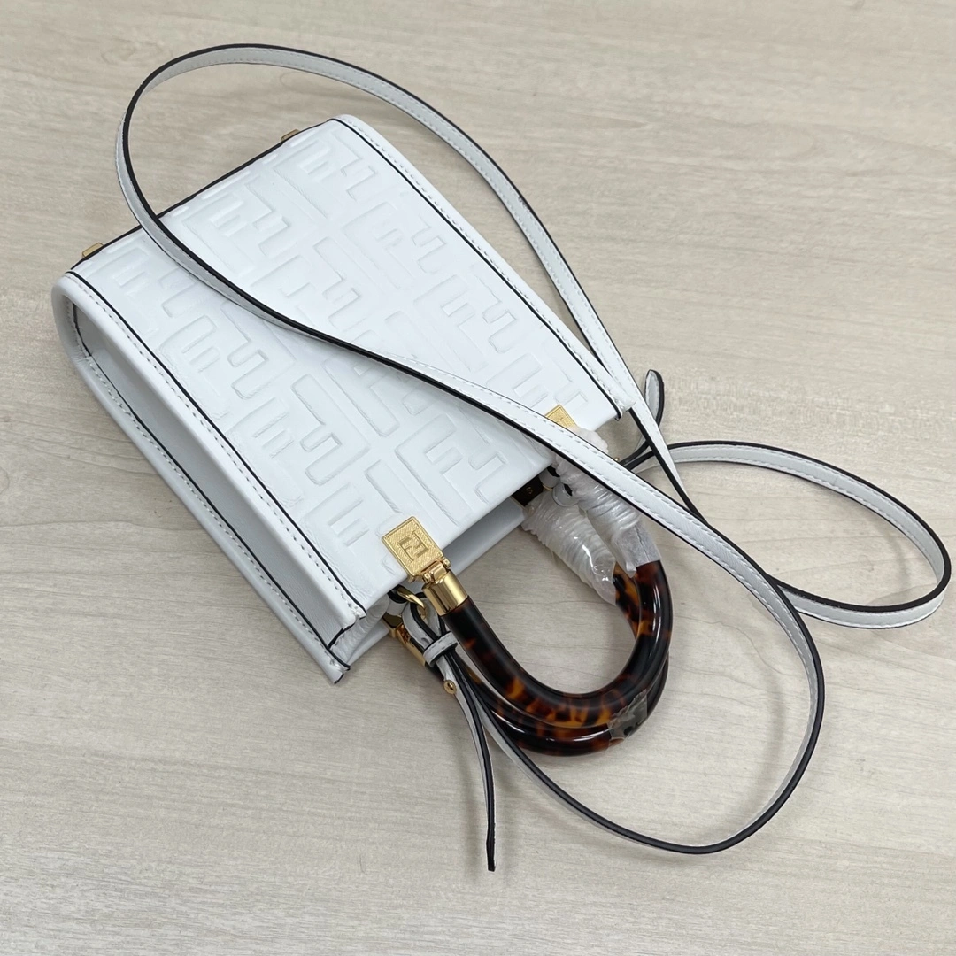 MOMO- high quality version 8BS051-AMCI-F0QVL Tote item：C-B564C2720C