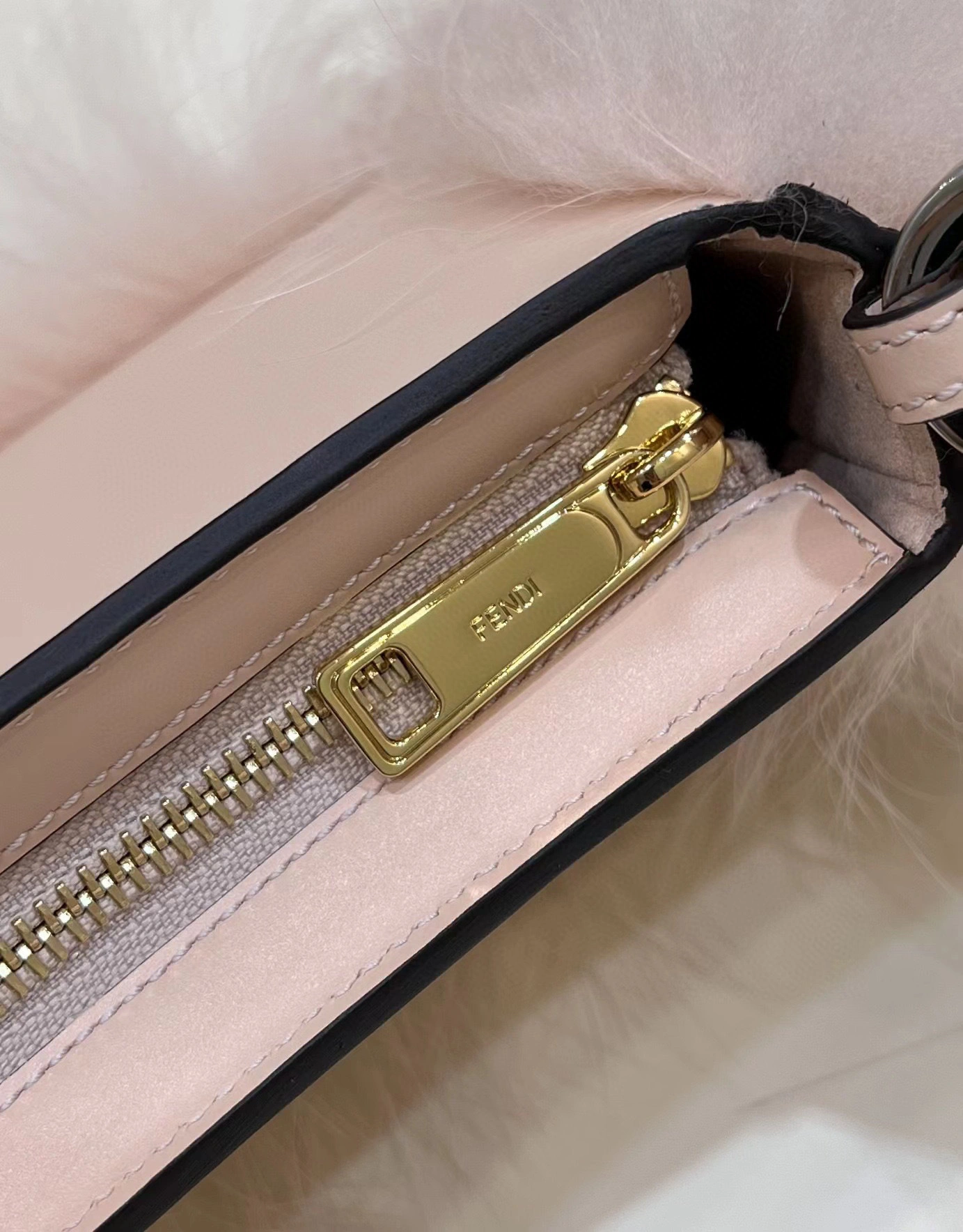 &MOMO- high quality version 8BS068-ALS9-F1IVT O-lock calfskin item：B-B050K2701C
