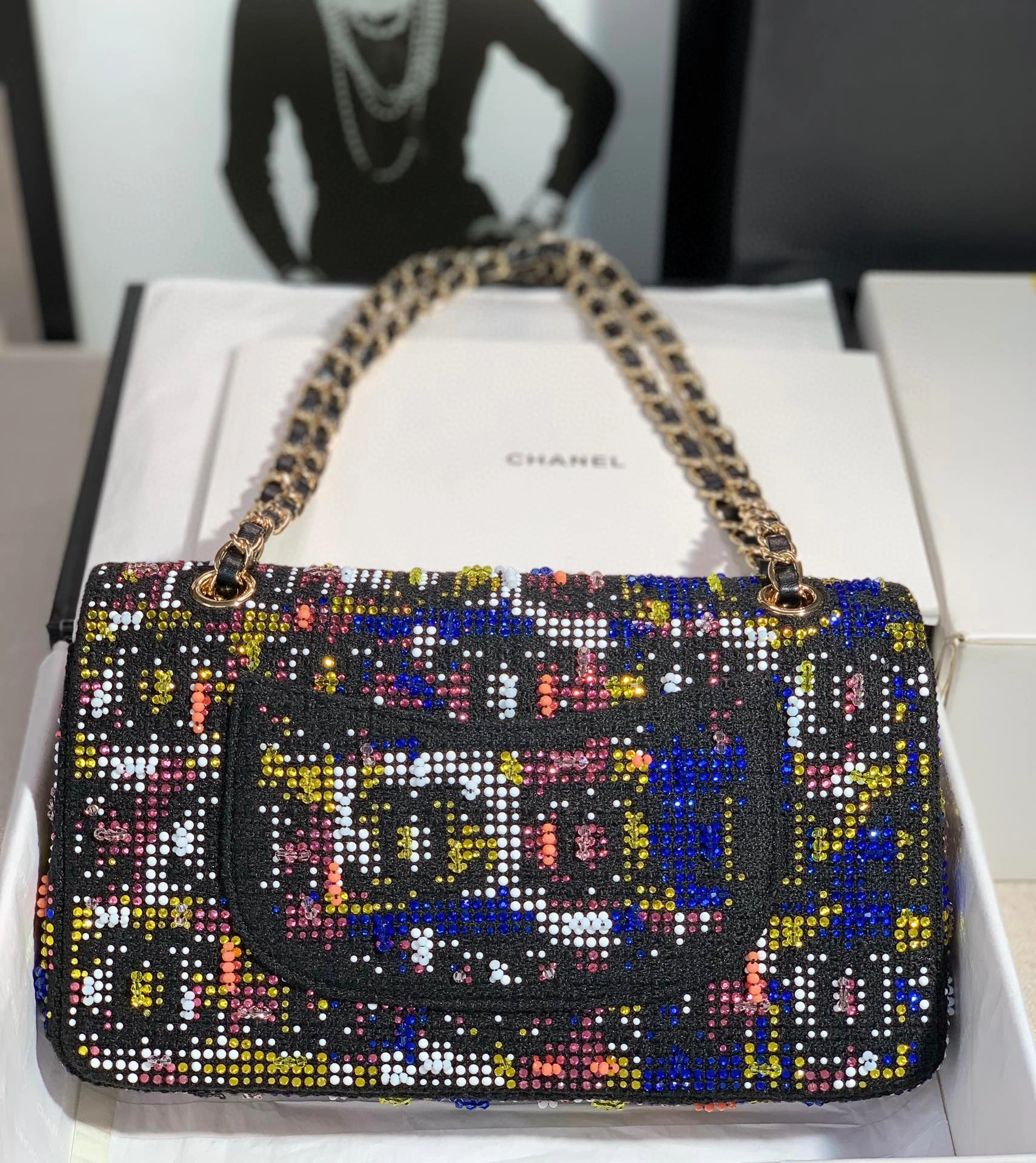 MOMO- high quality version A01112-B08987-NK325 CF item：B-B321J2224C
