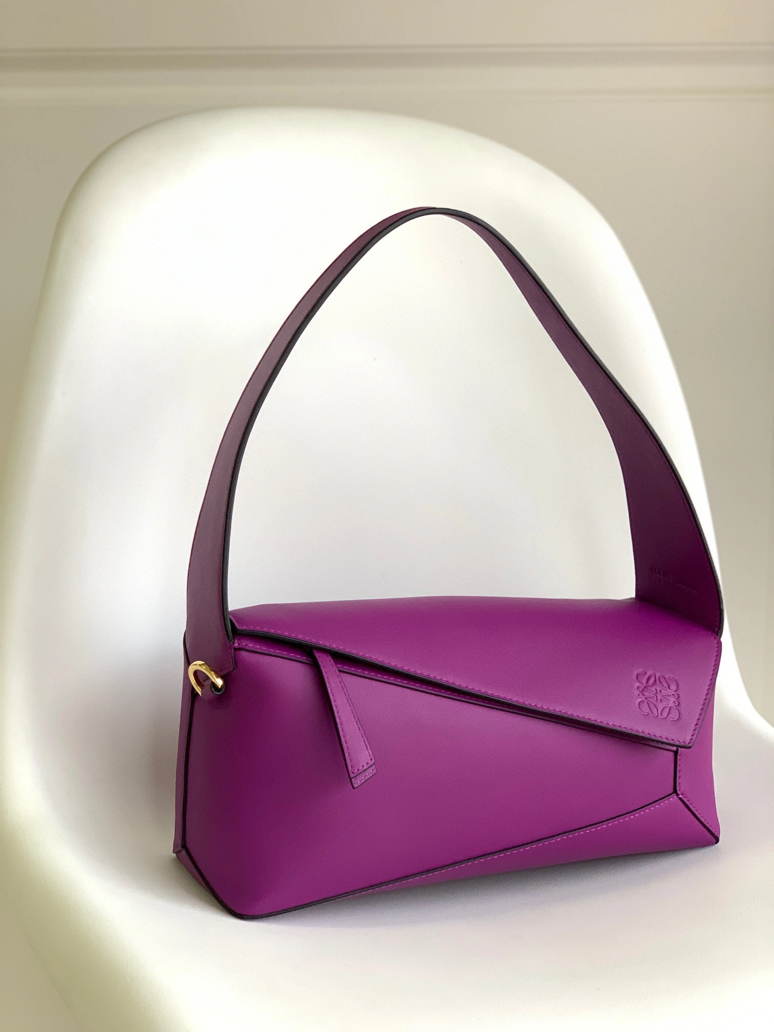 MOMO- high quality version A510J67X01-6450 Puzzle Hobo cowhide item：B-B000J2712C