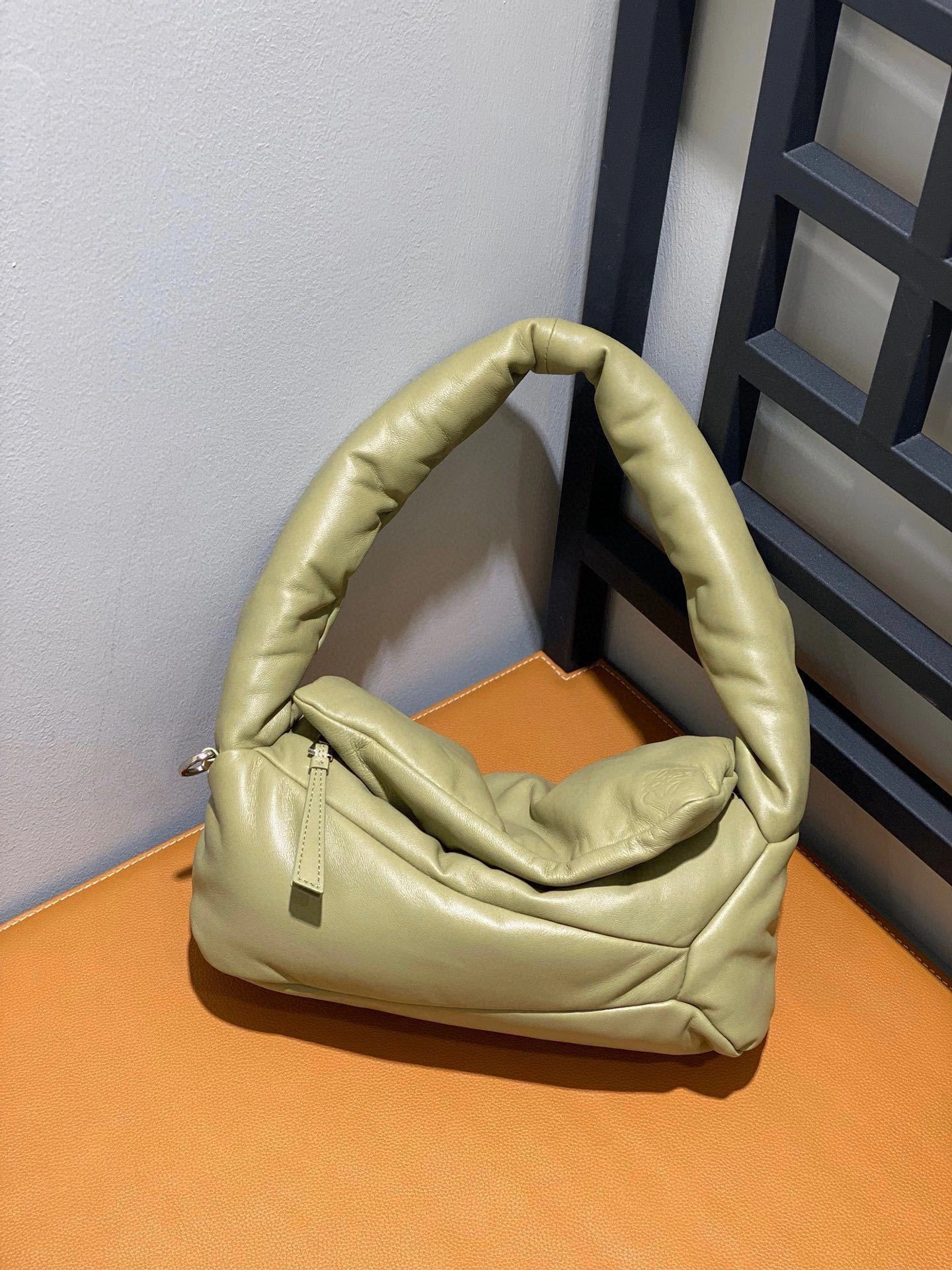 MOMO- high quality version A510J67X13-9584 Hobo item：C-B000C2319C