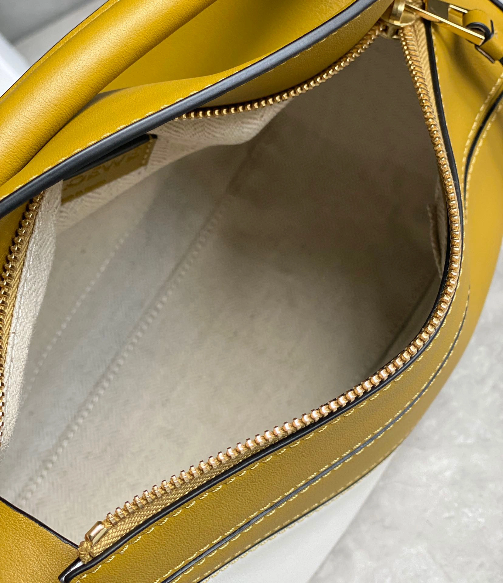 MOMO- high quality version A510S21X55-4025 puzzle calfskin item：B-B063H0338C