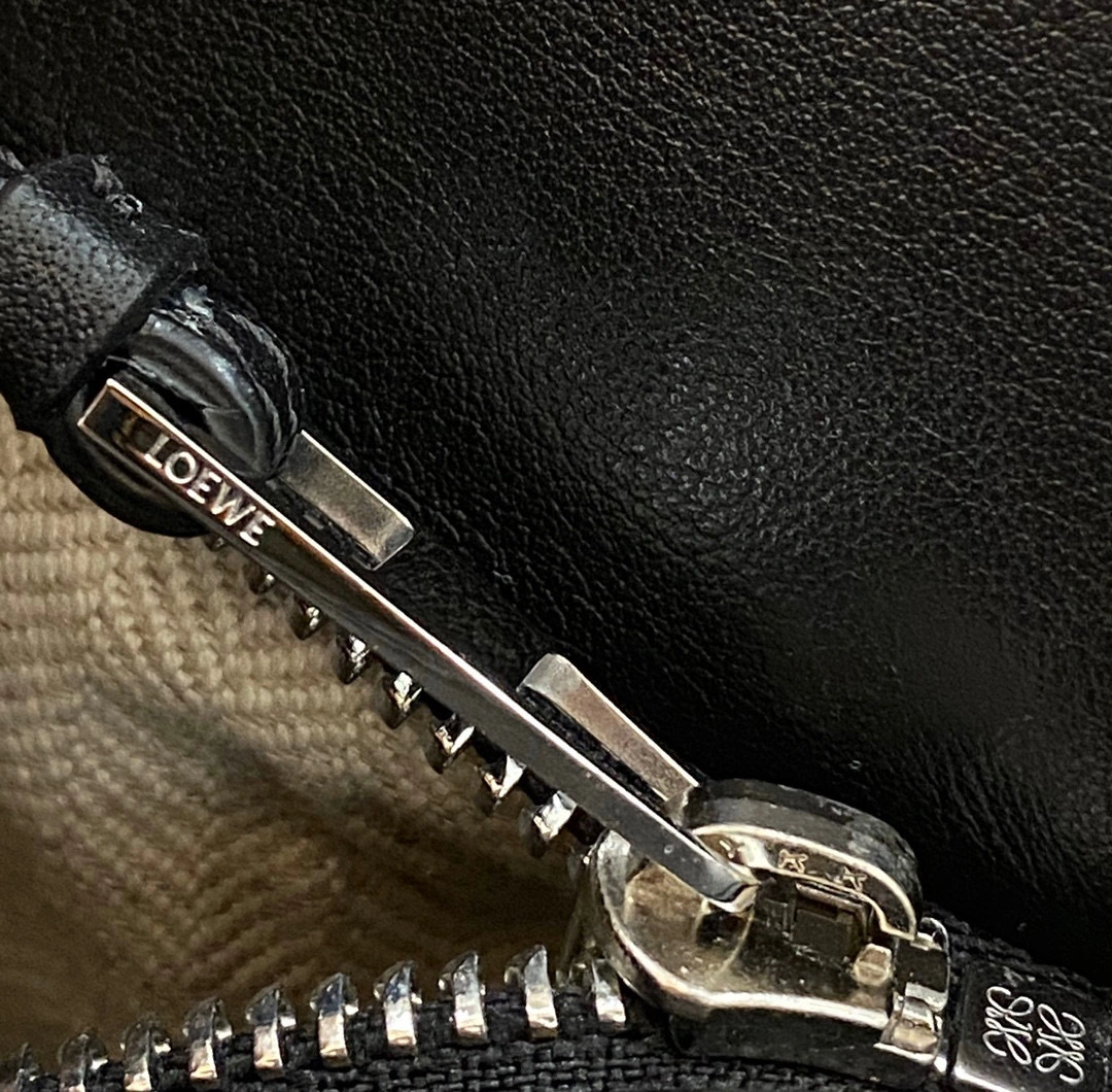 MOMO- high quality version A510S21X55-4271 calfskin item：B-B063I1806C