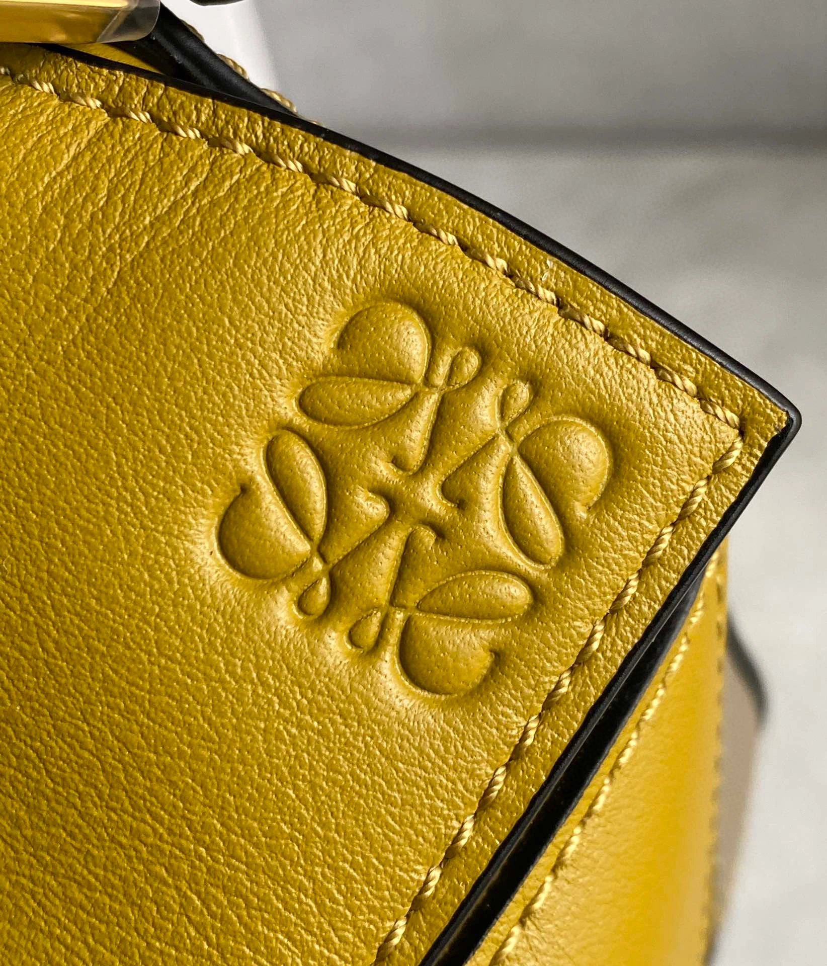 MOMO- high quality version A510U95X34 puzzle cowhide item：B-B063H0337C