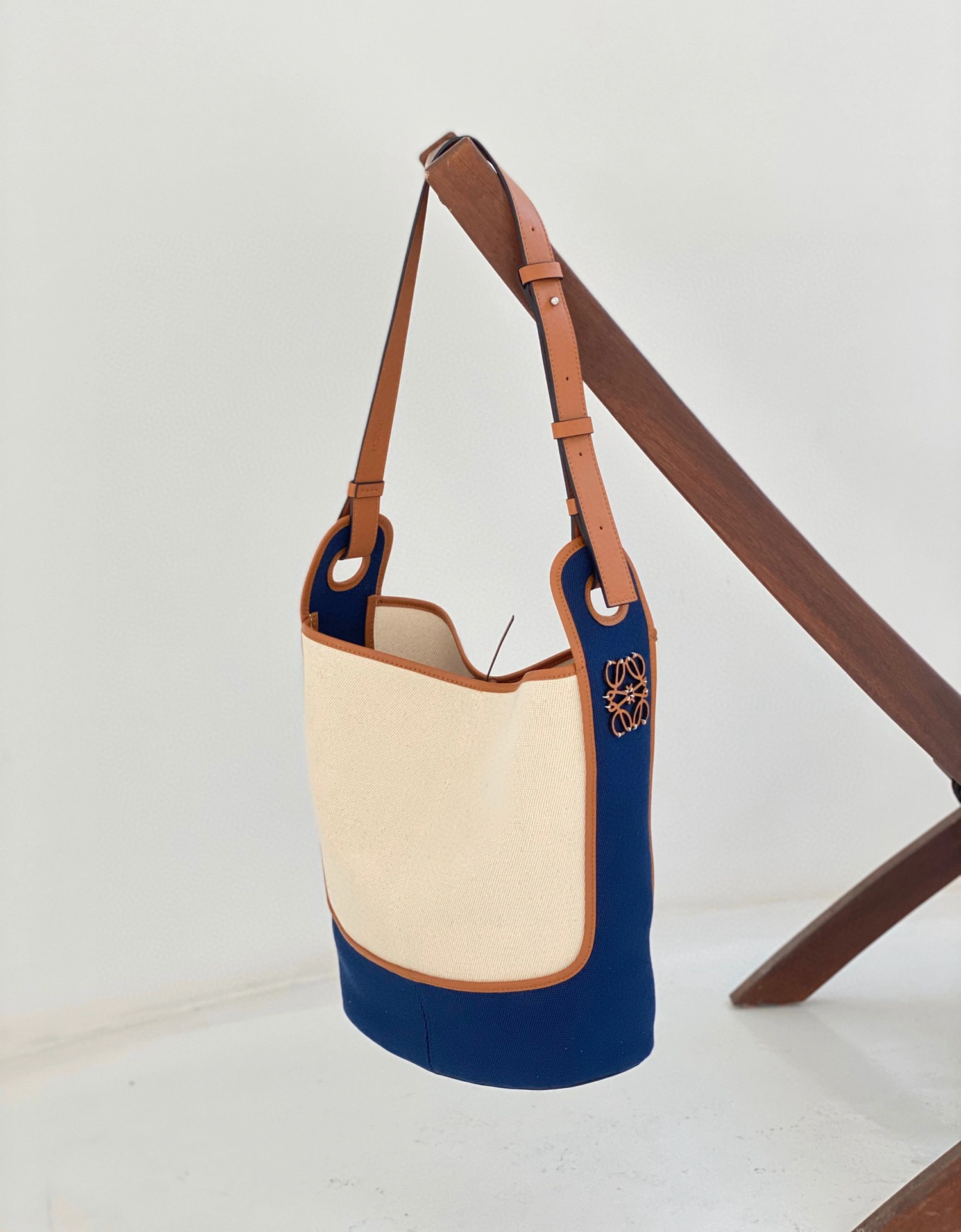 MOMO- high quality version A710W16X02-5409 hobo item：B-B063I1803C