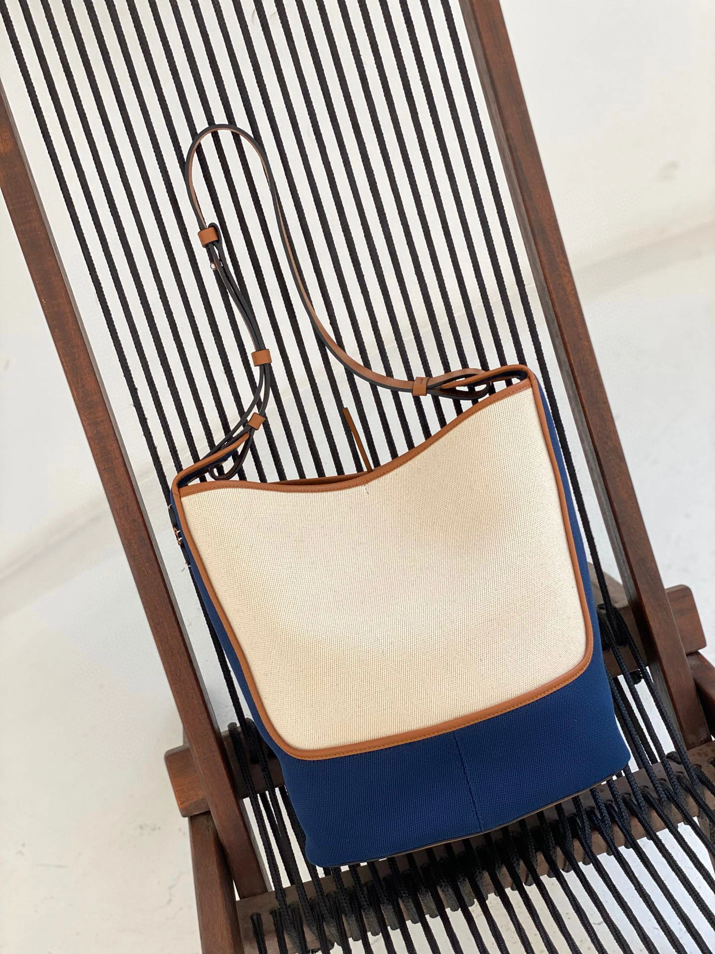 MOMO- high quality version A710W16X02-5409 hobo item：B-B063I1803C