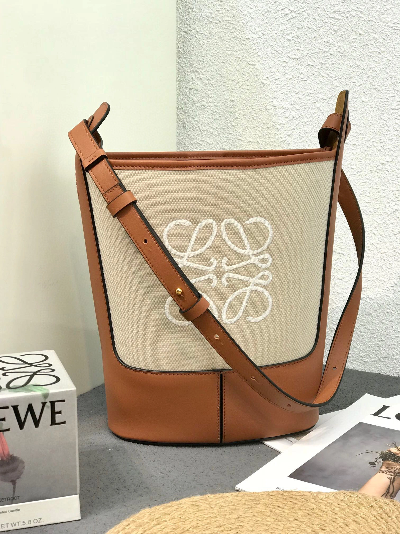 MOMO- high quality version A710W86X01-2426 Hobo Anagram item：B-B063I1702C
