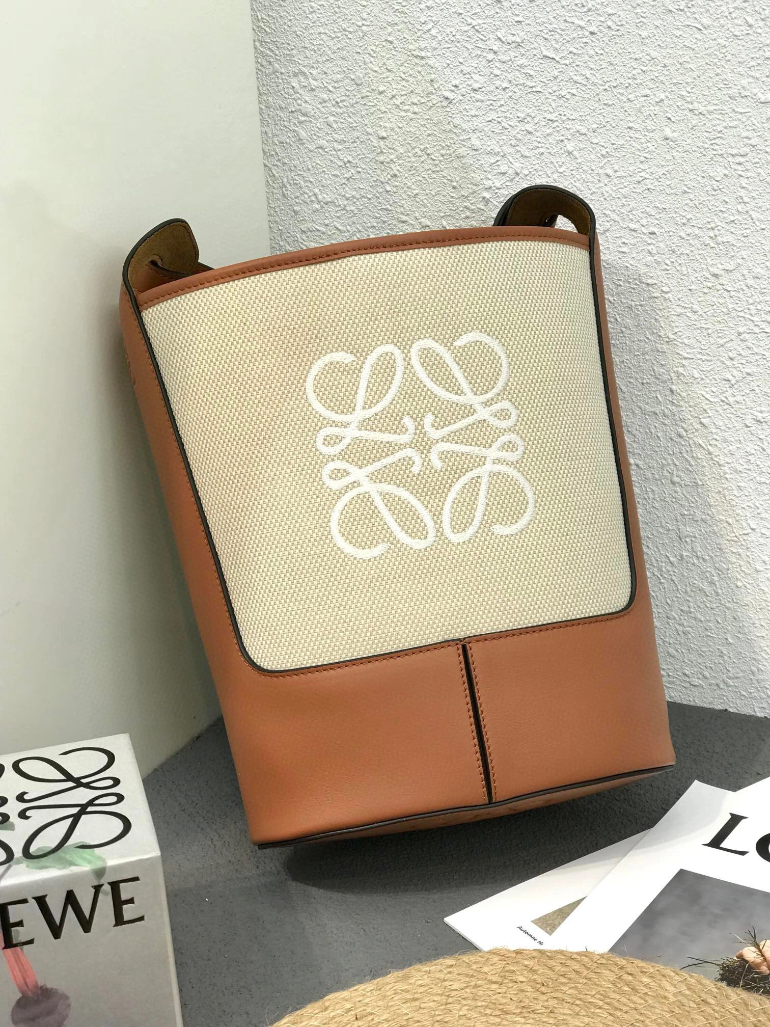 MOMO- high quality version A710W86X01-2426 Hobo Anagram item：B-B063I1702C