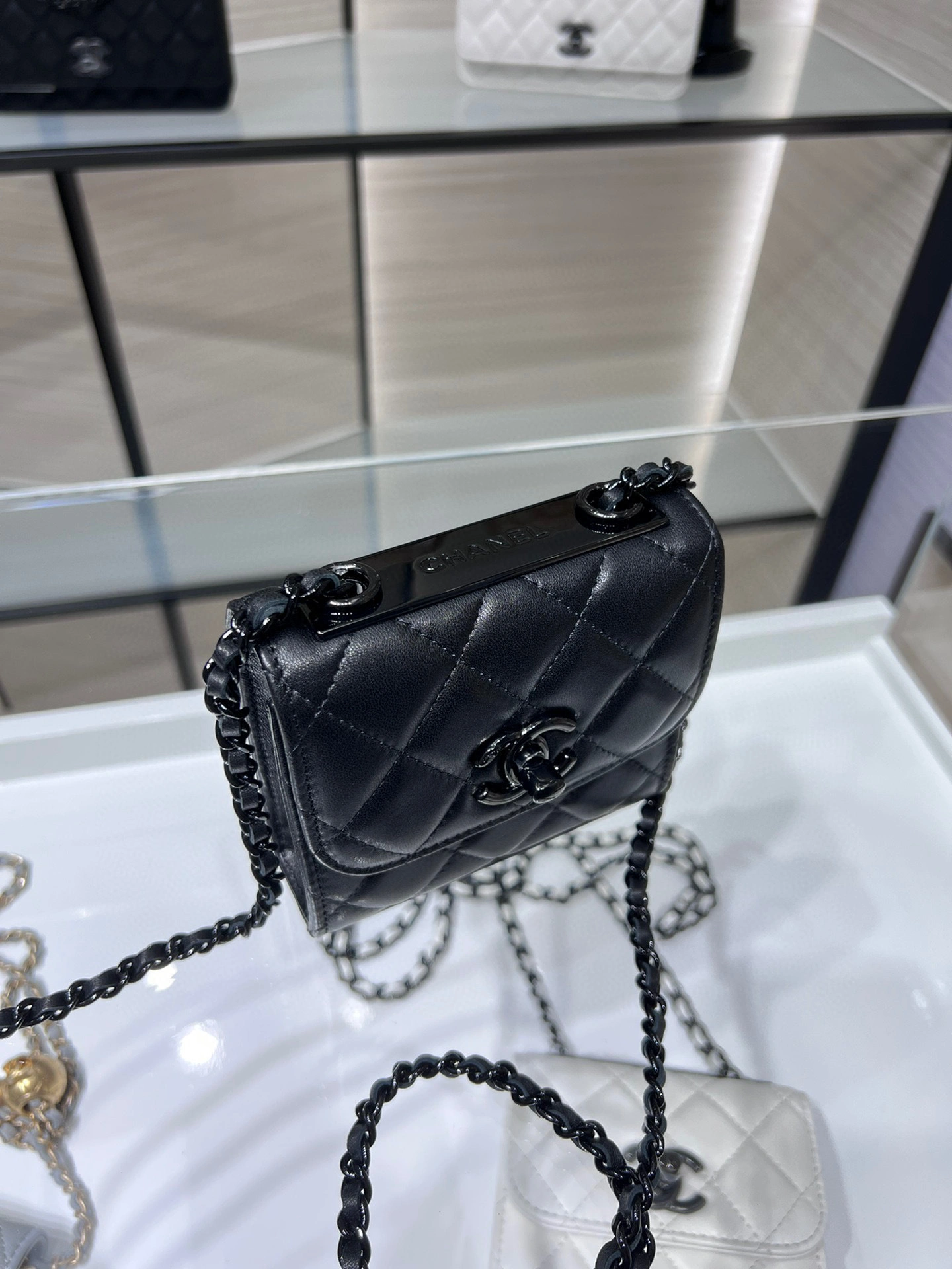 MOMO- high quality version A81633-B08960-94305 22B lambskin item：B-B000I0946C