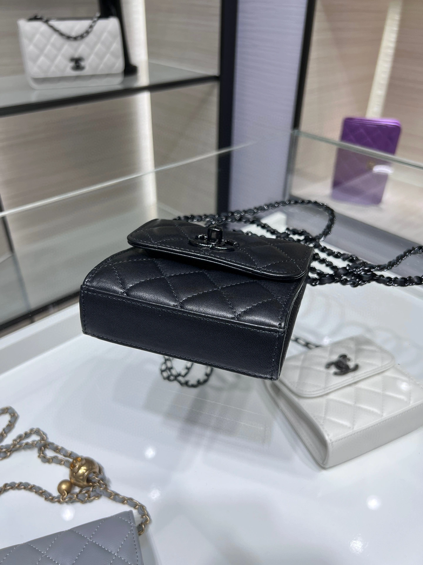 MOMO- high quality version A81633-B08960-94305 22B lambskin item：B-B000I0946C