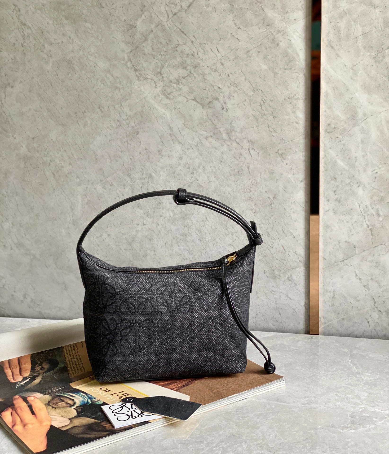 MOMO- high quality version A906K75X04-1268 item：B-B000K2731C