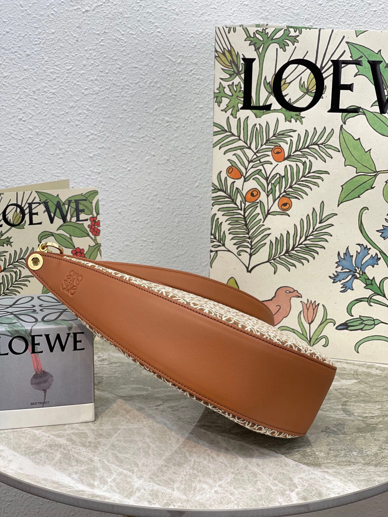 MOMO- high quality version A923PL9X01-2713 Luna item：B-B063H0347C