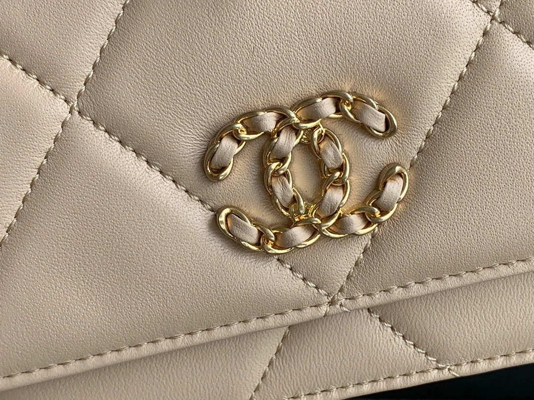 MOMO- high quality version AP0957-B04852-NC026 item：B-B000J1508C